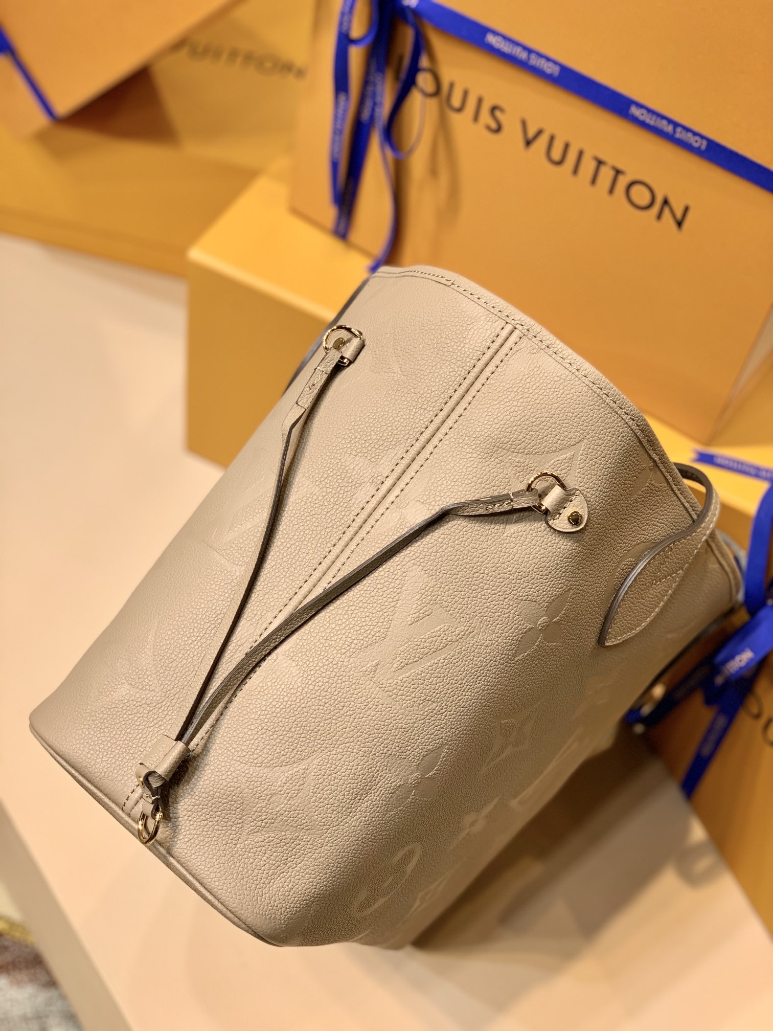 l0*is V*t0n neverfull mm-32*29*17cm