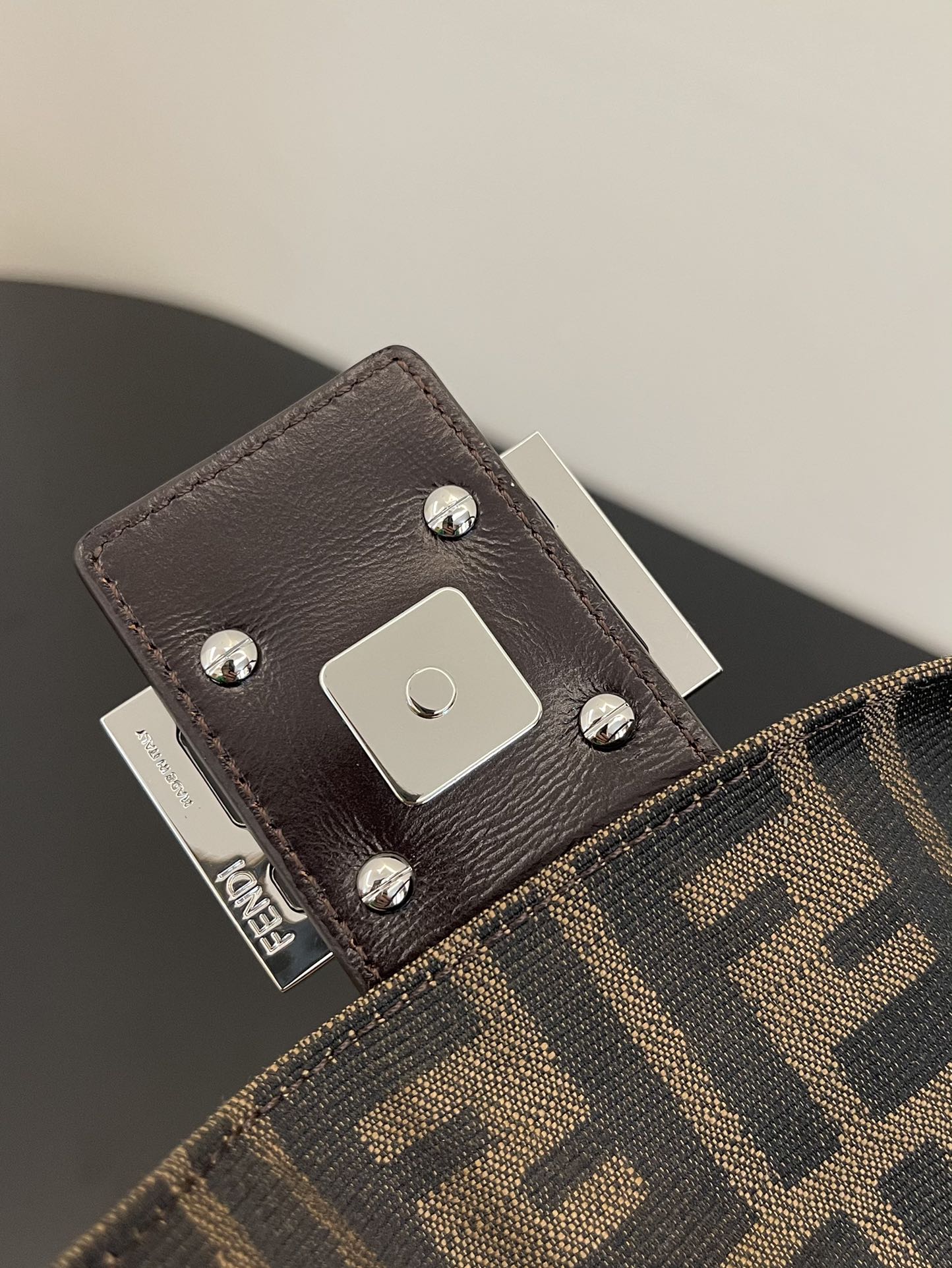 F**di medium baguette bag-26x15x4cm