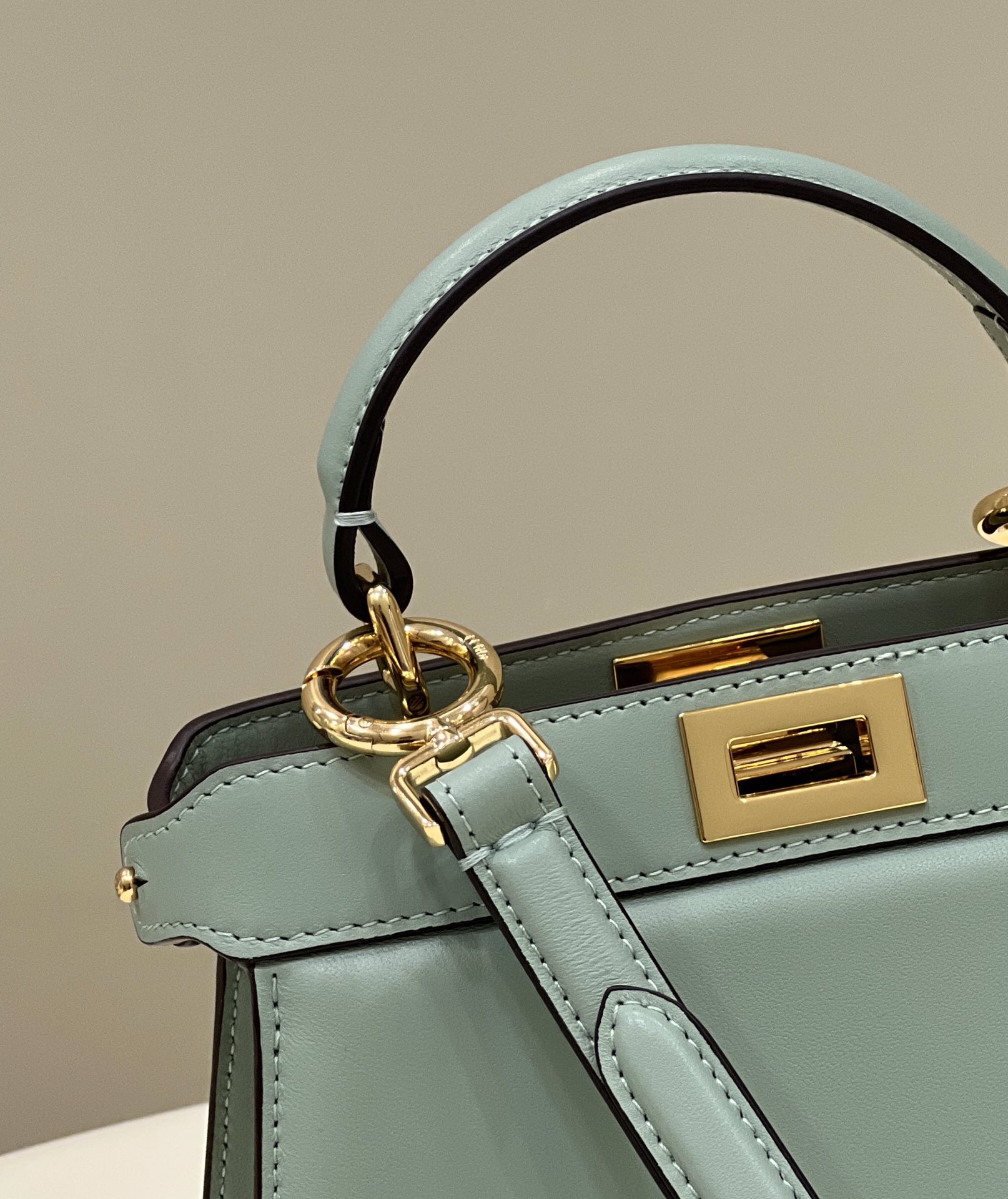 F**di peekaboo-20*11*15cm