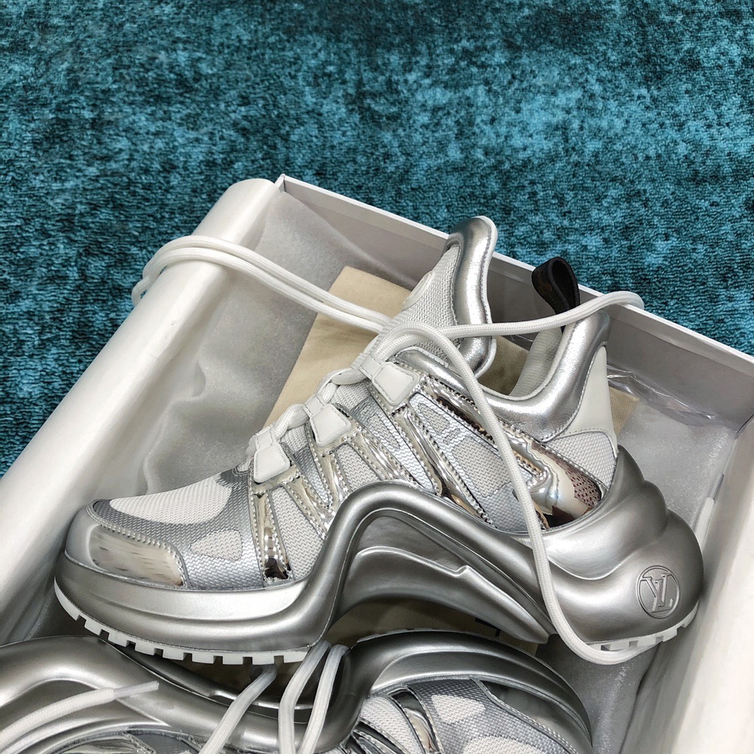 l0*is V*t0n archlight sneaker