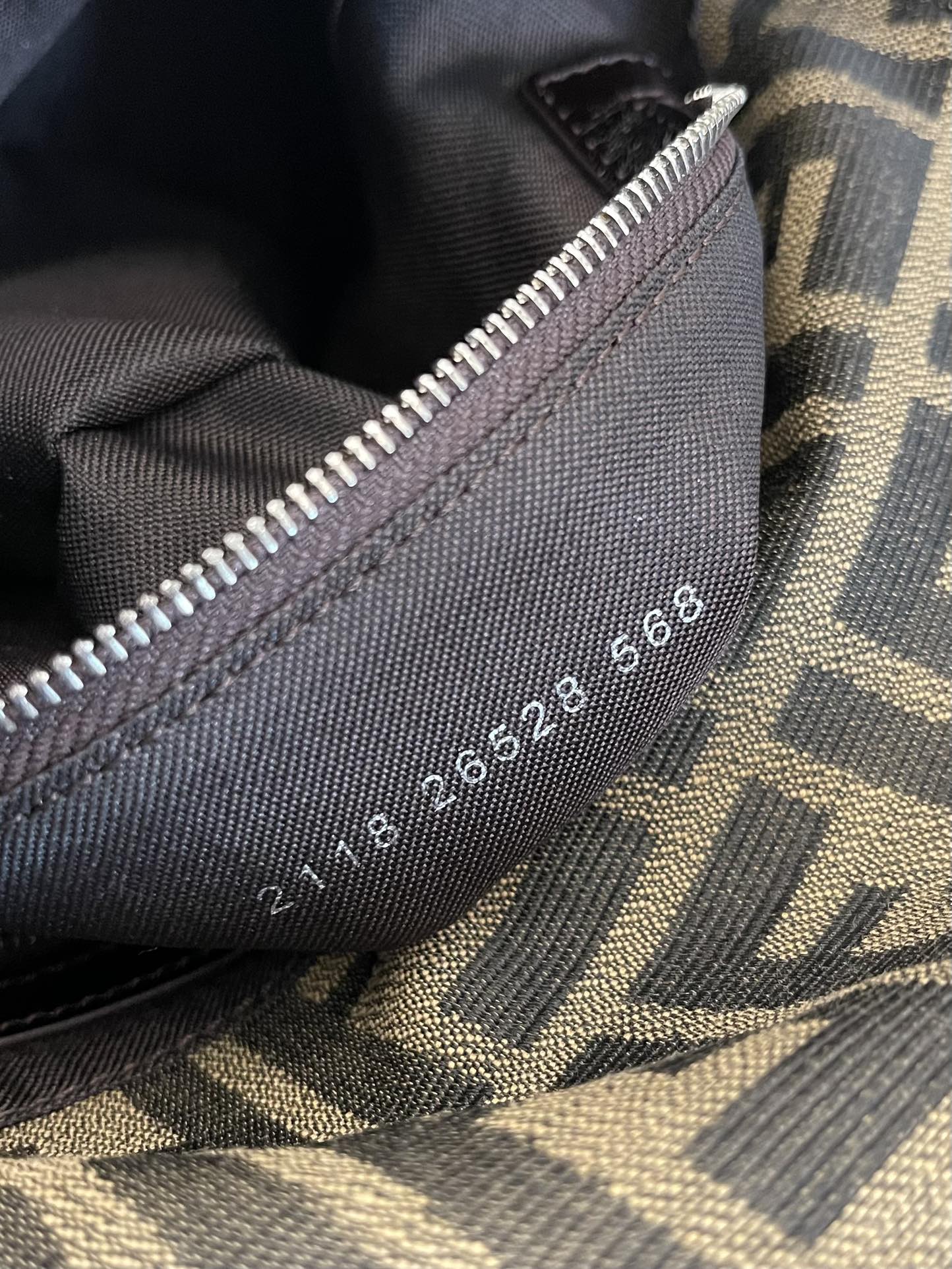 F**di small bag-14x10x21cm