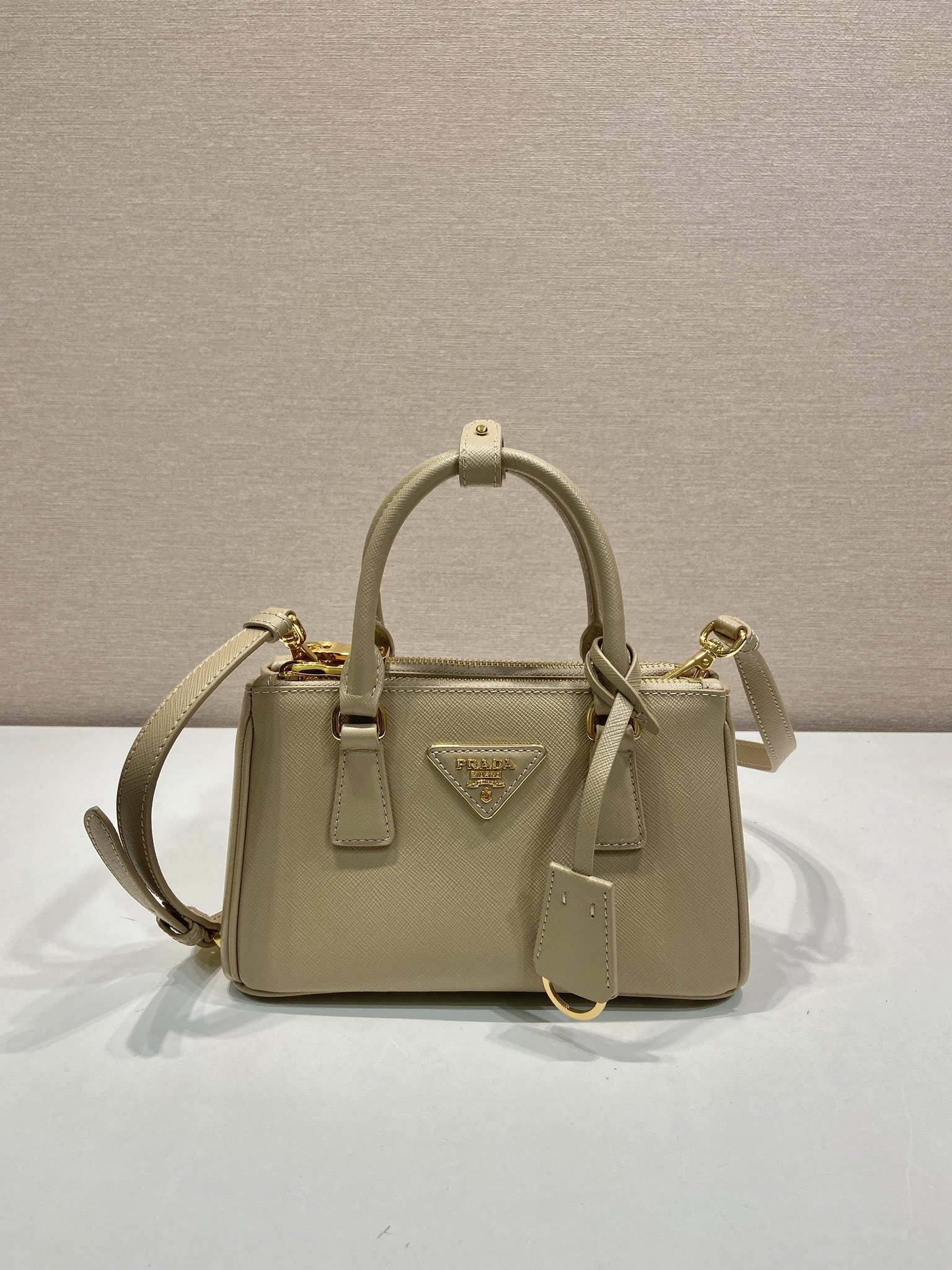 Pra*a cameo galleria saffiano leather mini-bag-1ba916-21*12.5*8.5cm