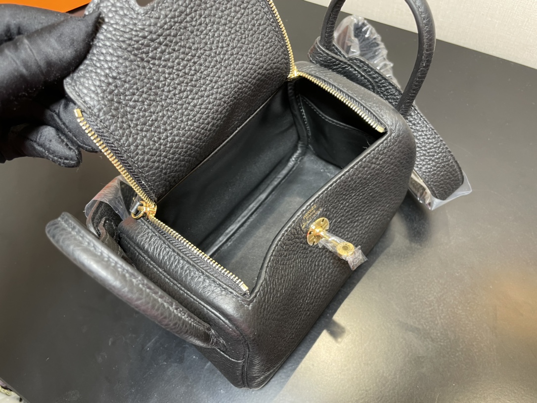 H**mes lindy 19-togo leather-19cm