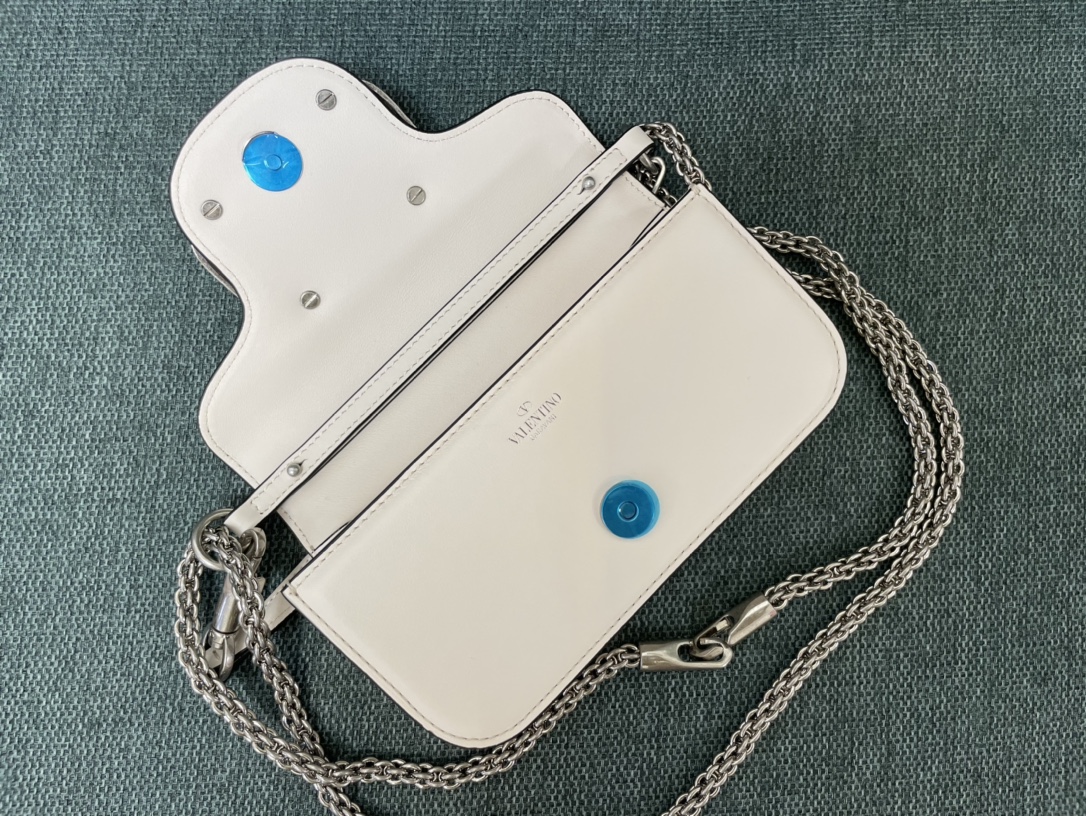 Va1e*ntin0 handbags-20*15*7cm