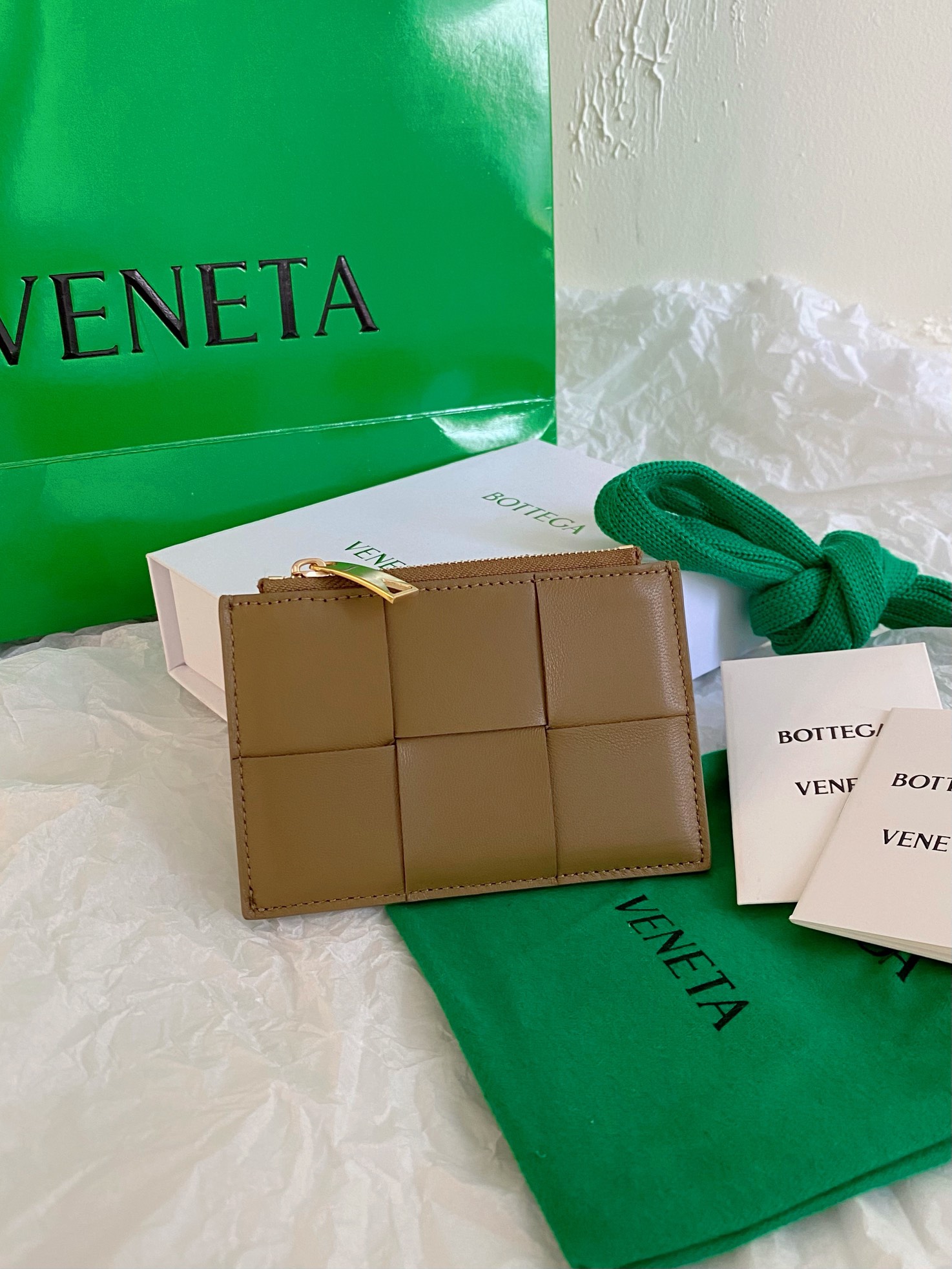 bo*te*ga Ve*ne*ta wallet-12cm