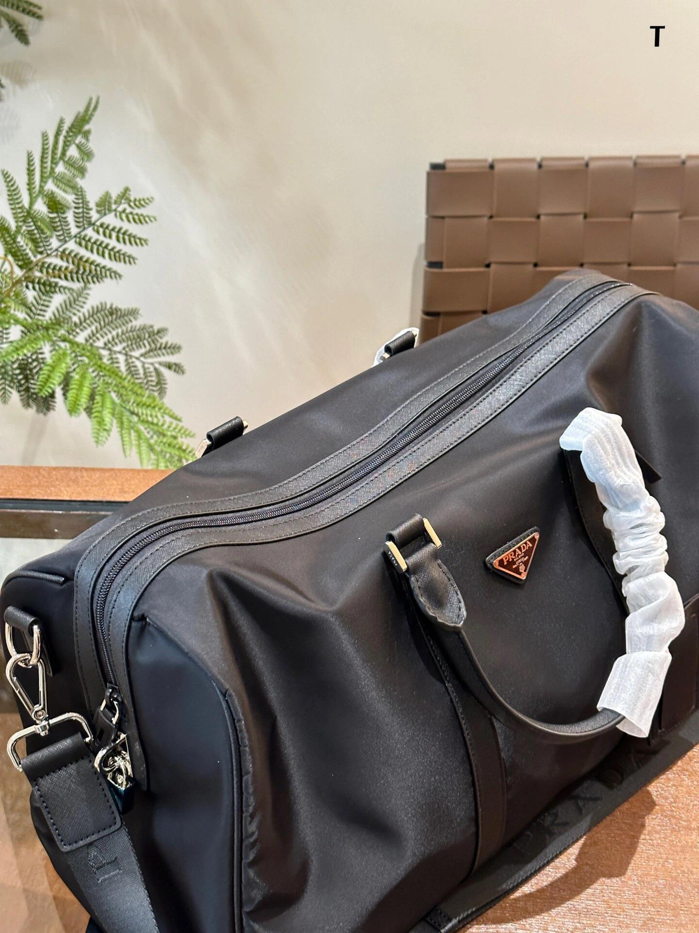 Pra*a travel bag-48*26*16.5cm