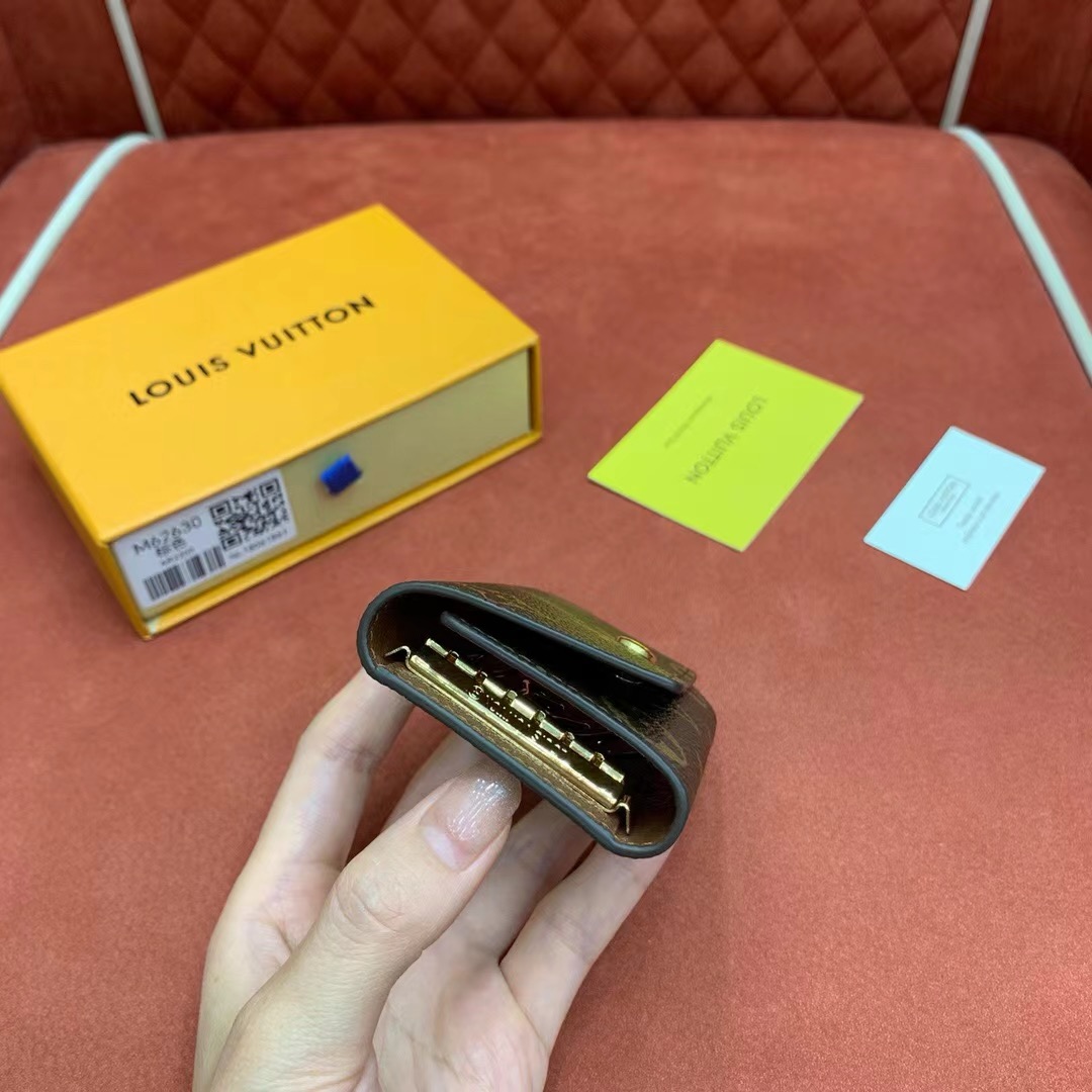 l0vis Vvtt0n 6 key holder-10.5*7*2cm