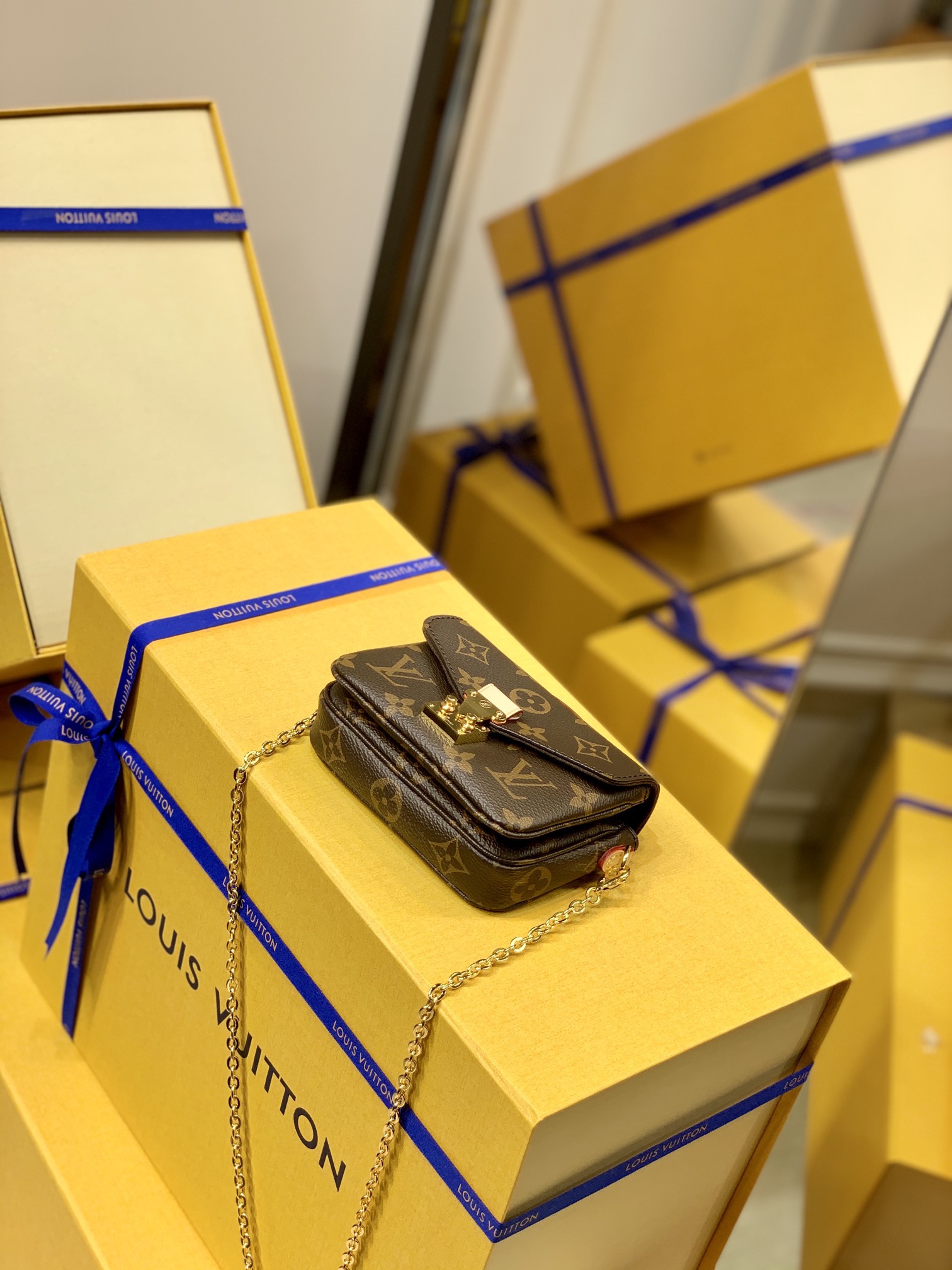 l0*is V*t0n micro metis handbags-14*11* 3.5 cm