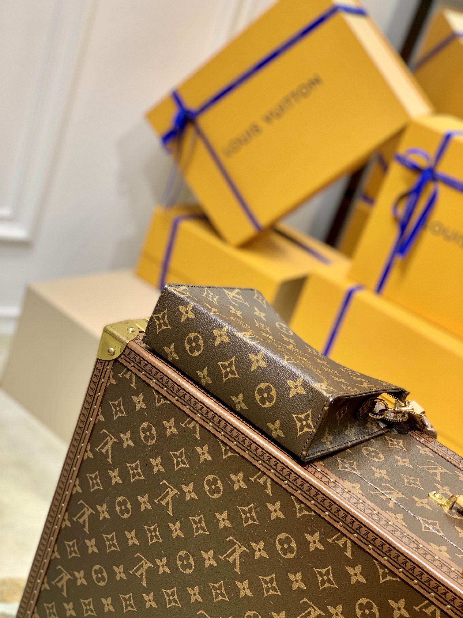 l0*is V*t0n m47546 toiletry handbags- 26-19.0x15.0x6cm