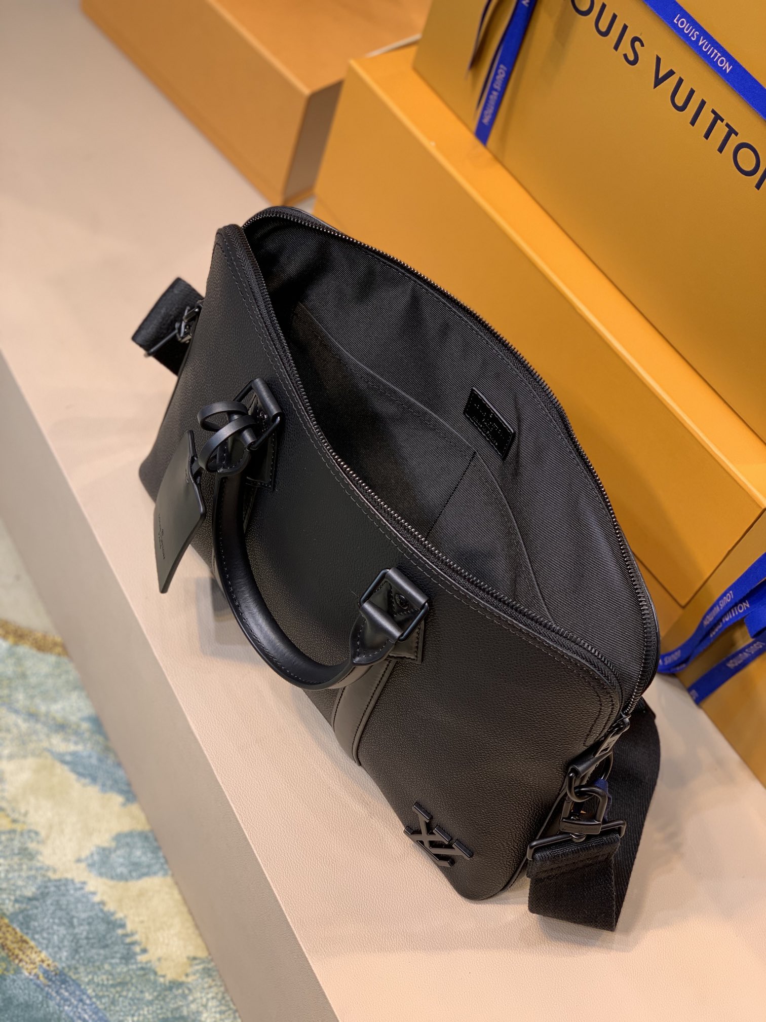 l0*is V*t0n armand bag-38*37*7cm