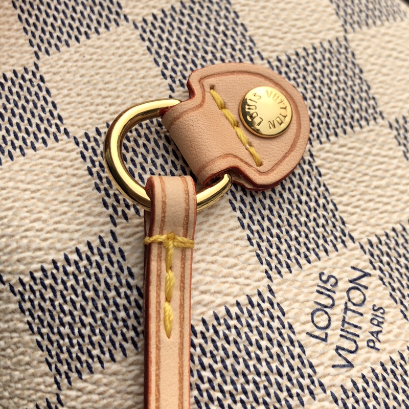 l0*is V*t0n neverfull mm (beige inside) -32*29*17cm