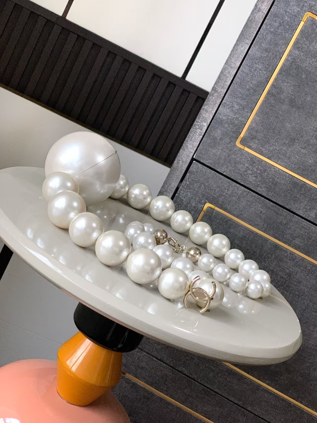 Ch@nel pearl ball bag