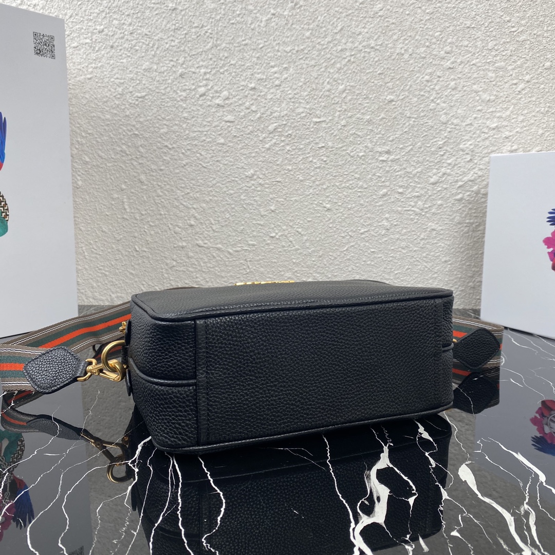 Pra*a leather cross-body bag-1bh082-22x15x9cm