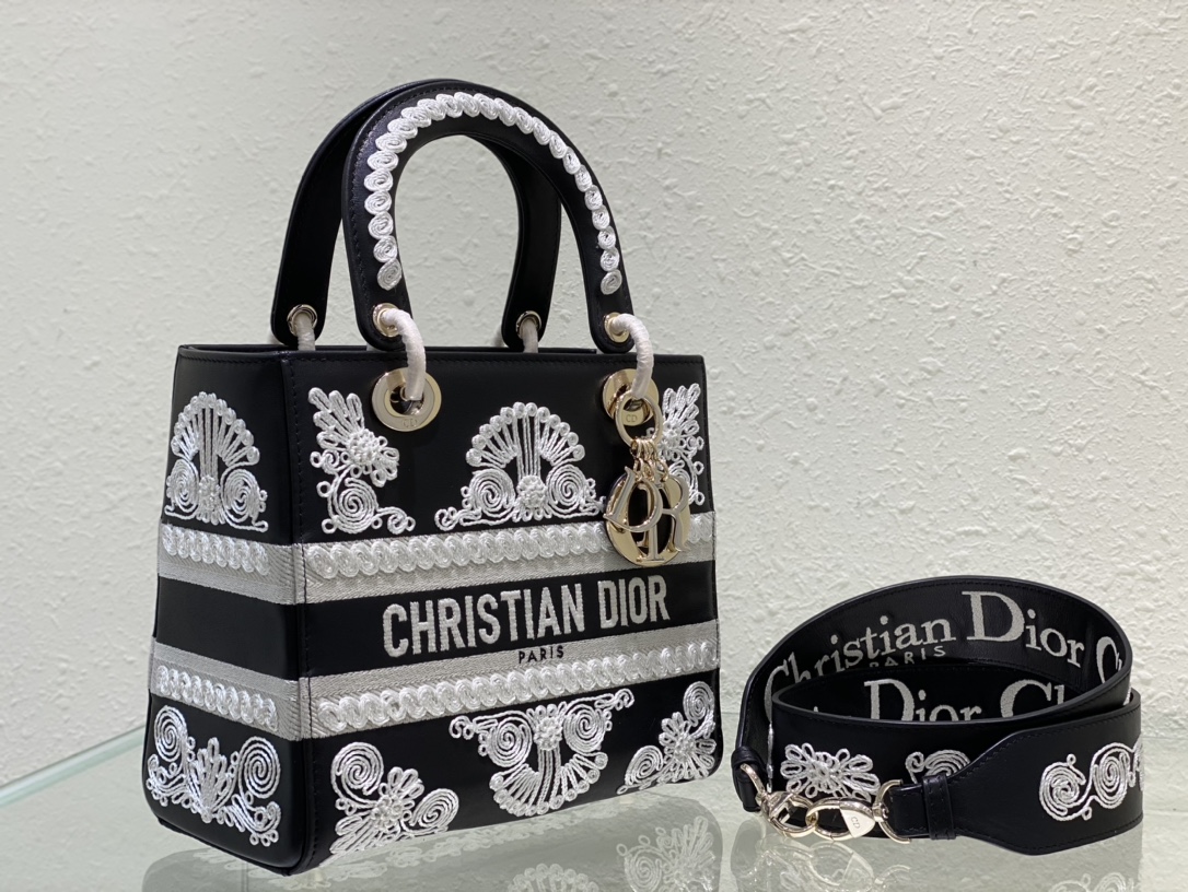 lady D*or handle bag-24cm