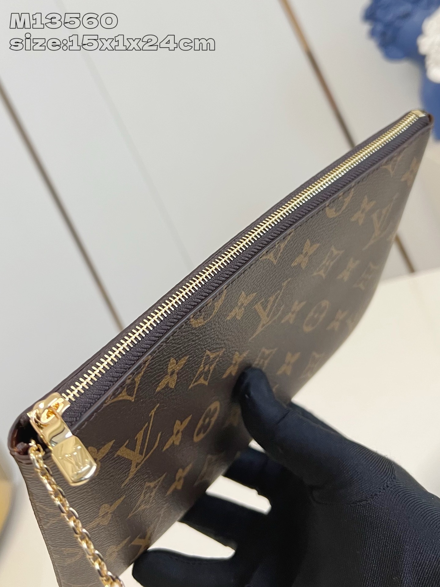 L0vis Vvtt0n Key Pouch M in Monogram Coated Canvas -15.5 x 1 x 24CM