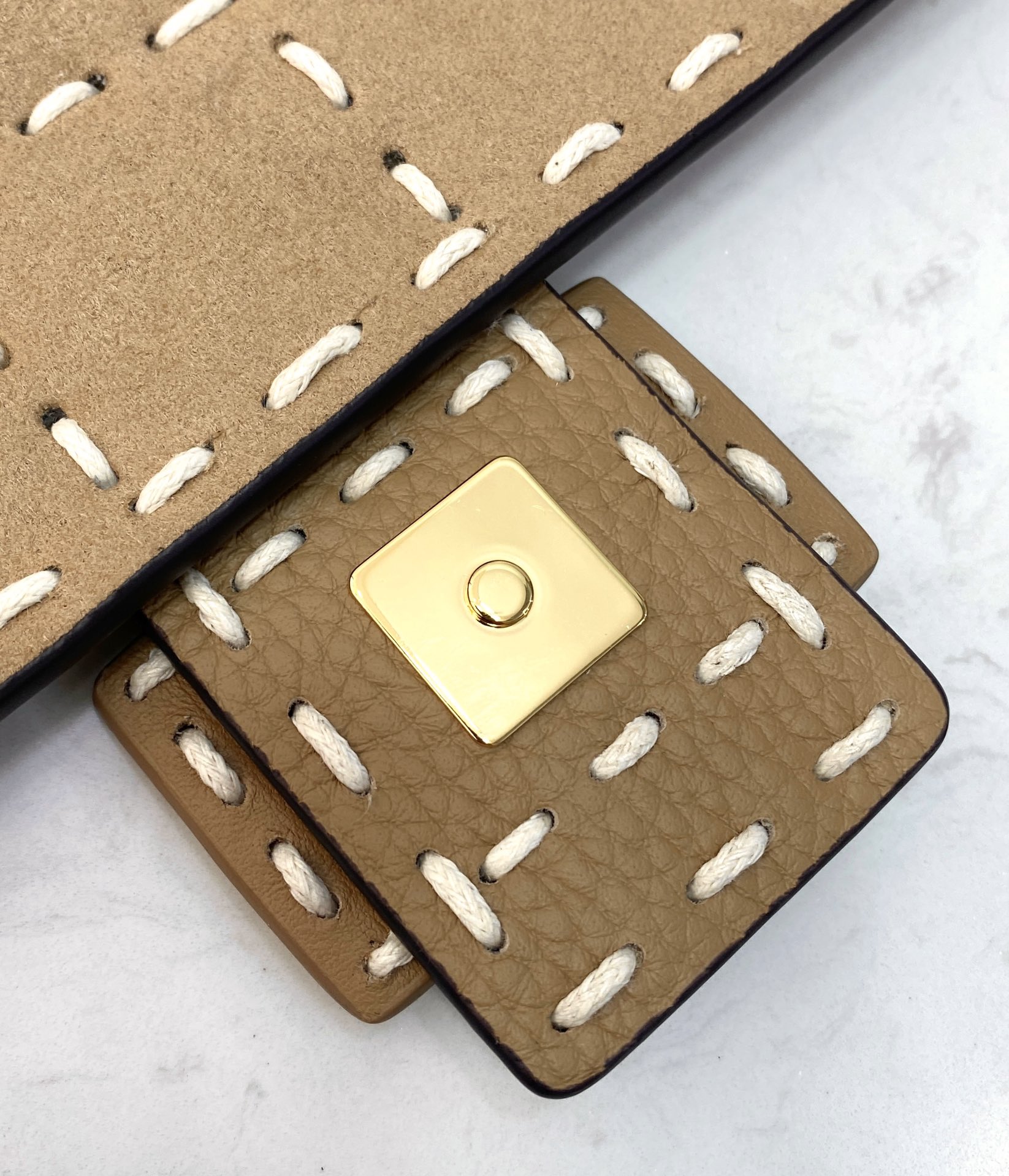 F**di medium baguette bag-27×6×15cm