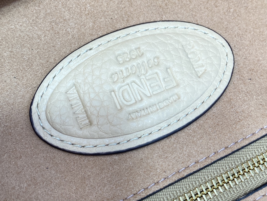 F**di medium baguette bag-27×6×15cm