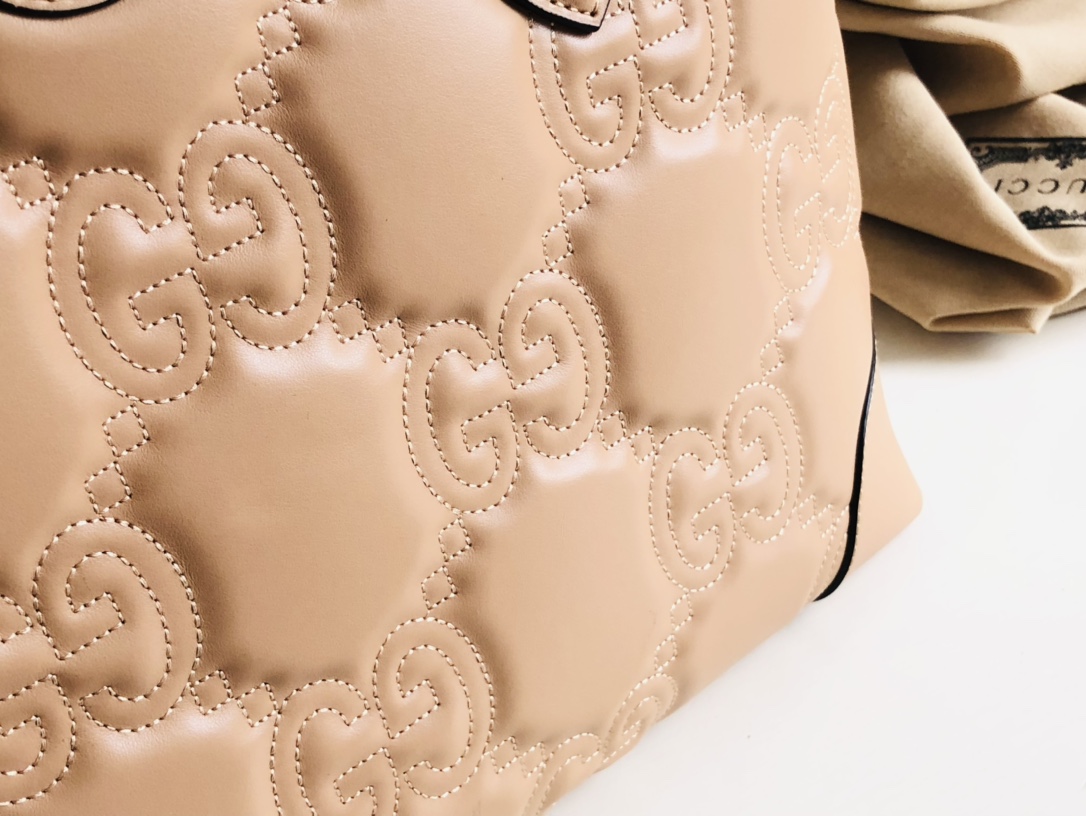 G*u*i tote bag-38x28x14cm