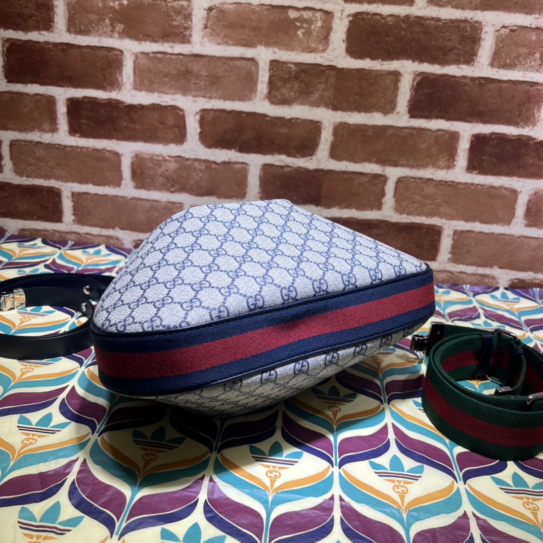 G*u*i attache large shoulder bag-35*32*6cm