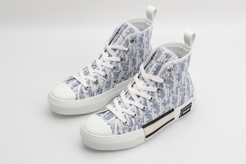 D*or high-top sneakers