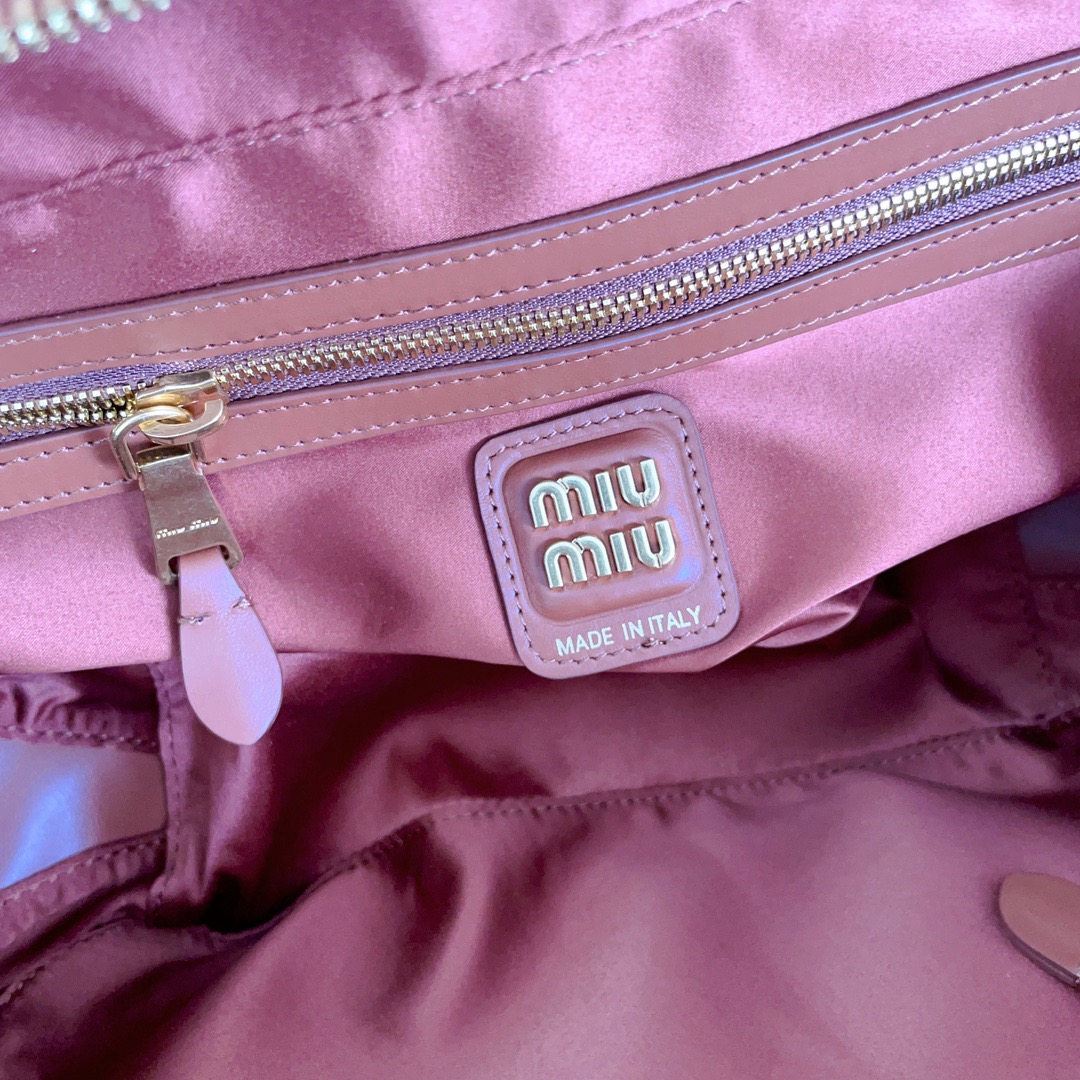 M1um1u leather top handbag-29x17x9cm