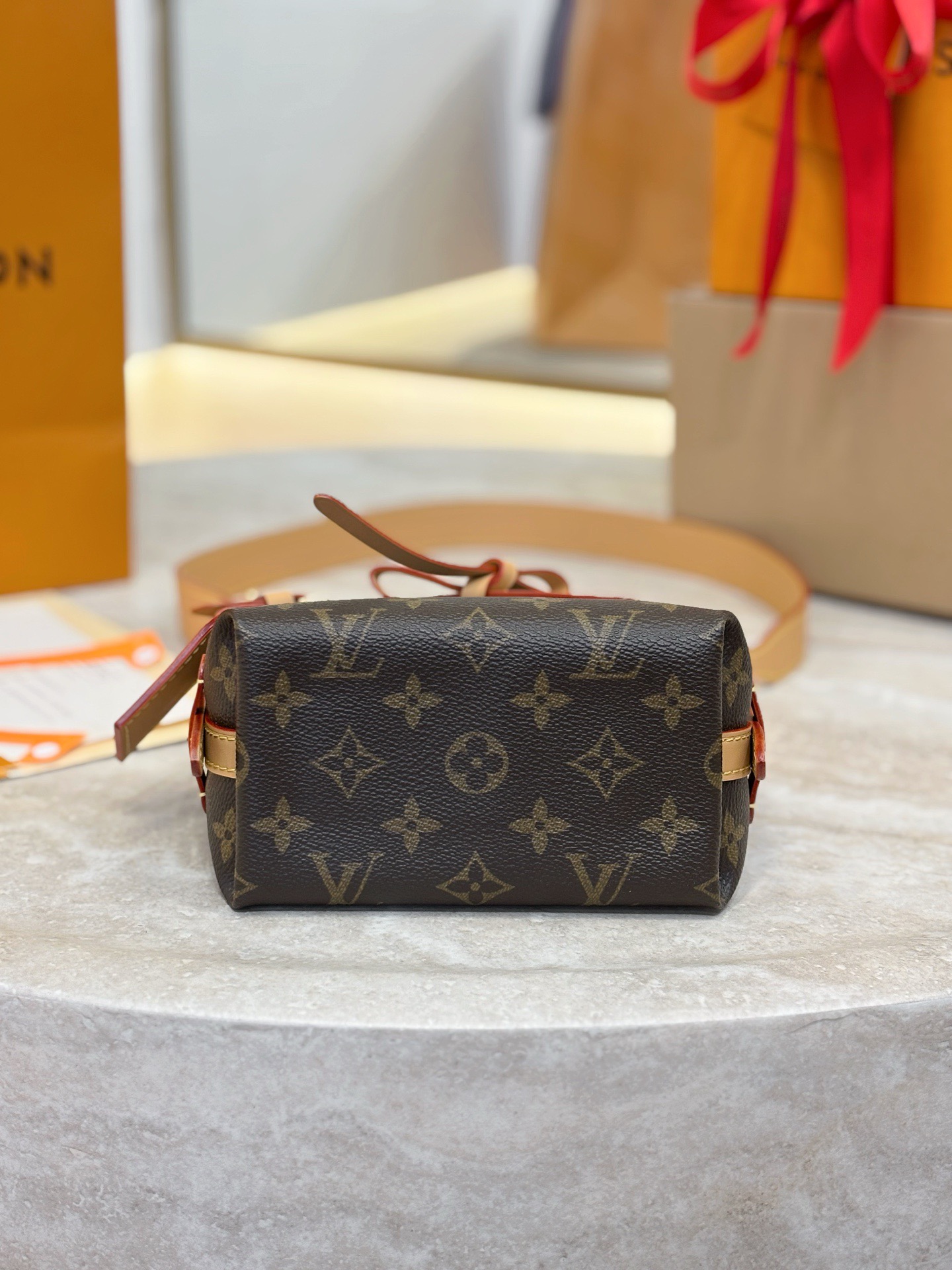 L0vis Vvtt0n Nano CarryAll Monogram - Wallets and Small Leather-16 x 15 x 9.5CM