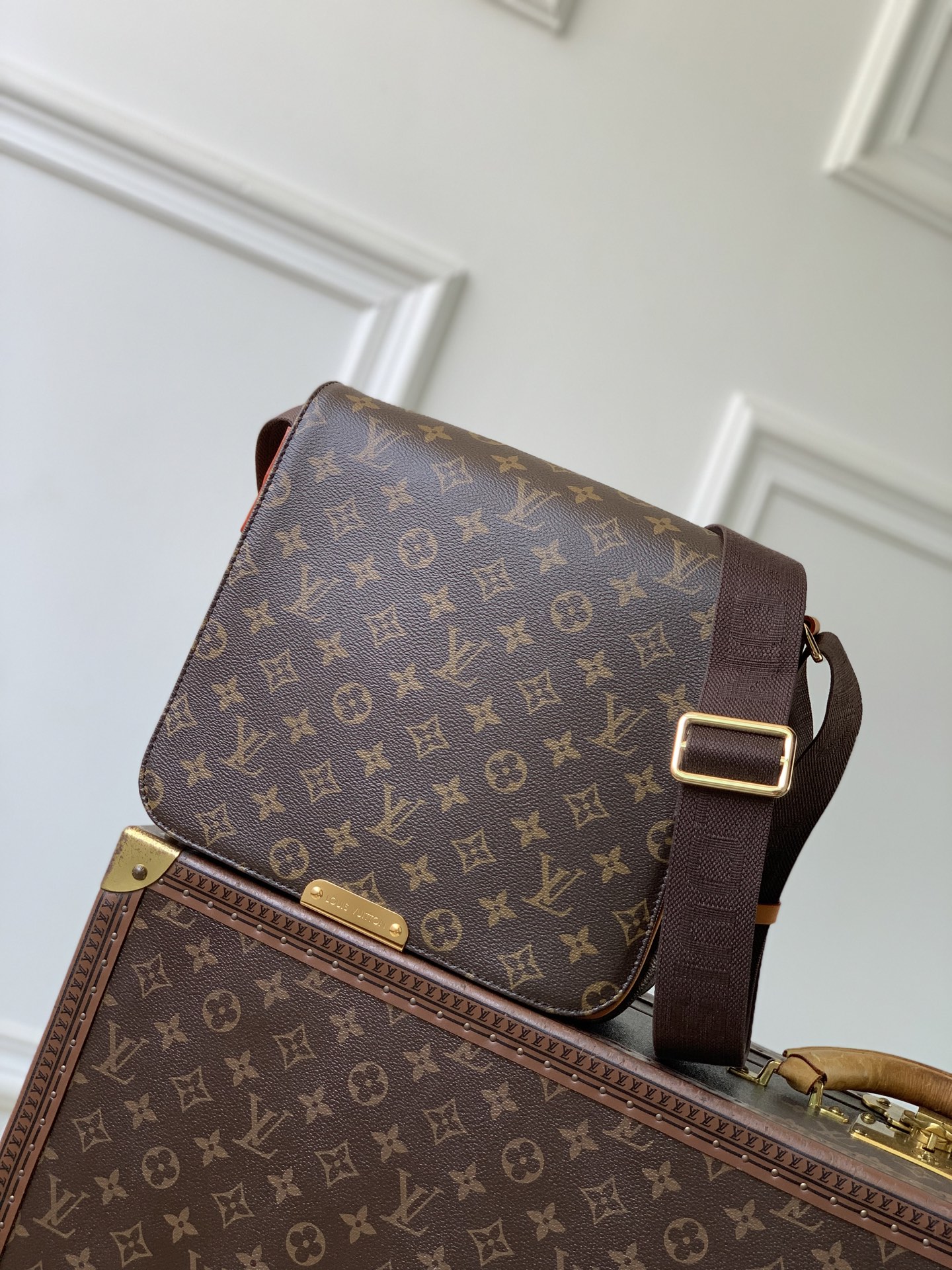 Lou*is Vvtt0n Bastille PM Bag-23 x 27 x 8CM