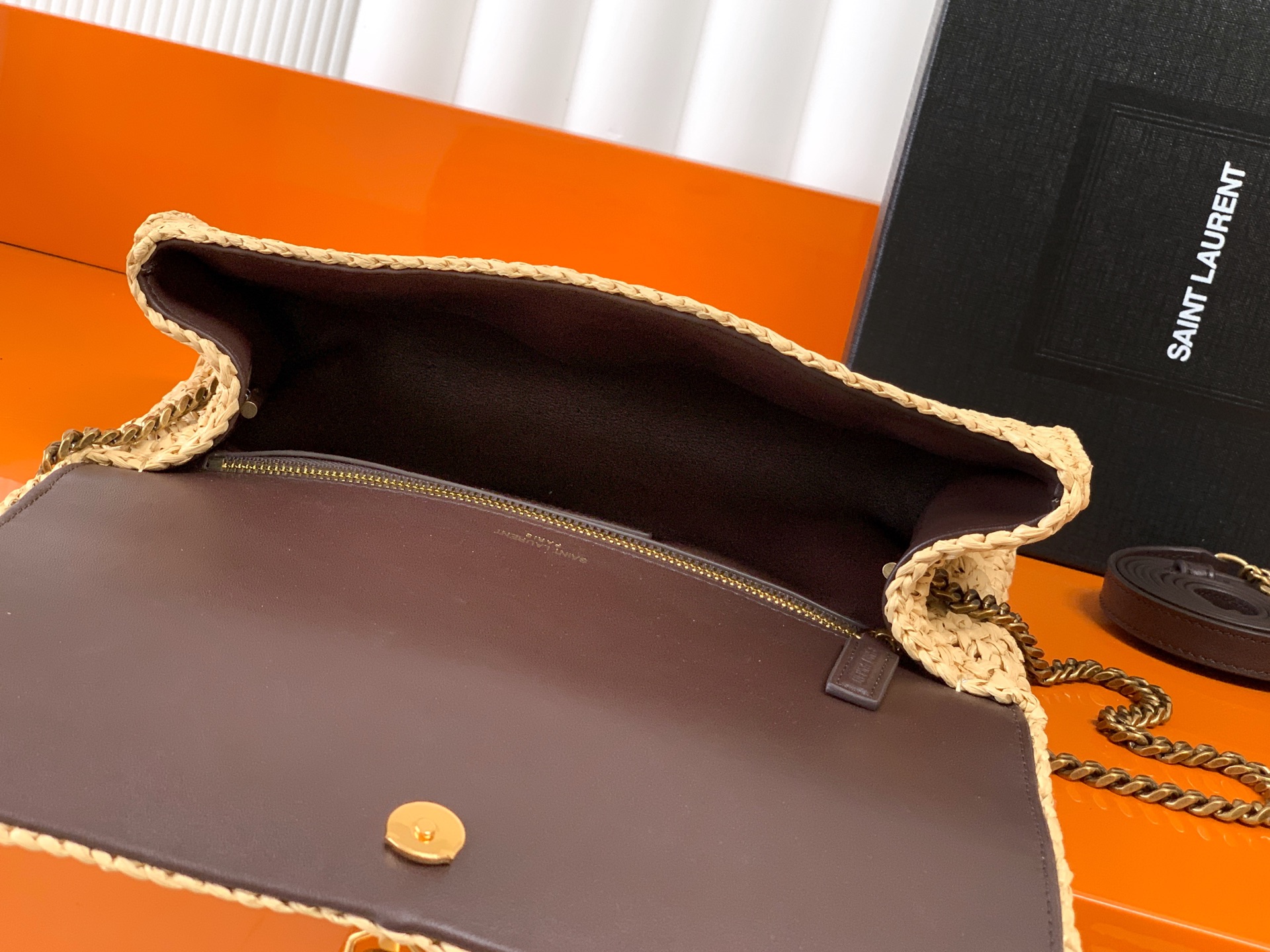 Y51 kate -26x13.5x4.5cm