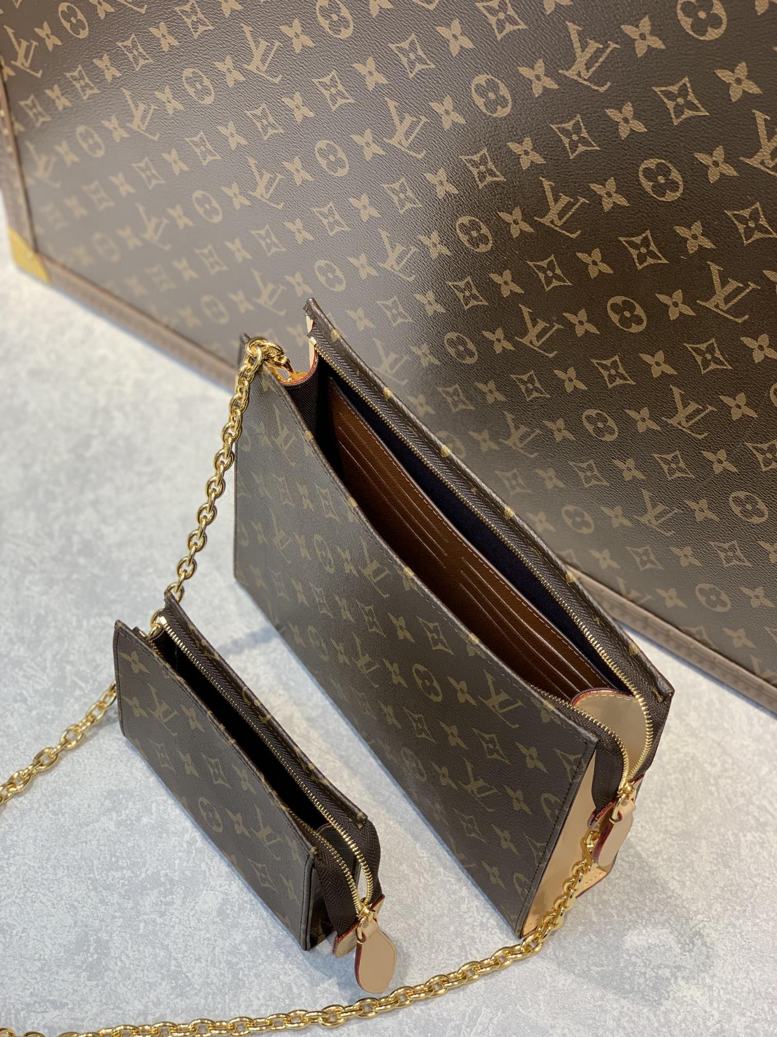 l0*is V*t0nm47543 chain bag-26x20x3cm