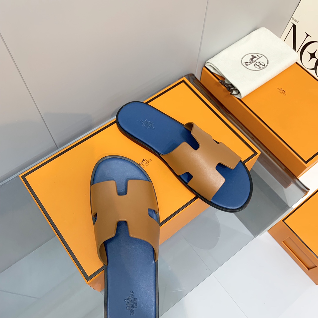H**mes sandals