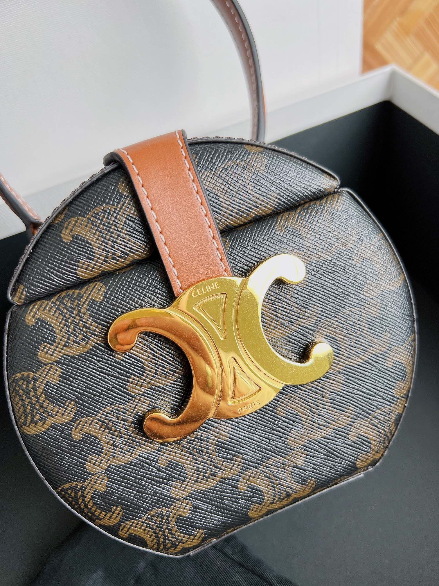 Ce**e cubic box bag-12.5×11.5×9cm