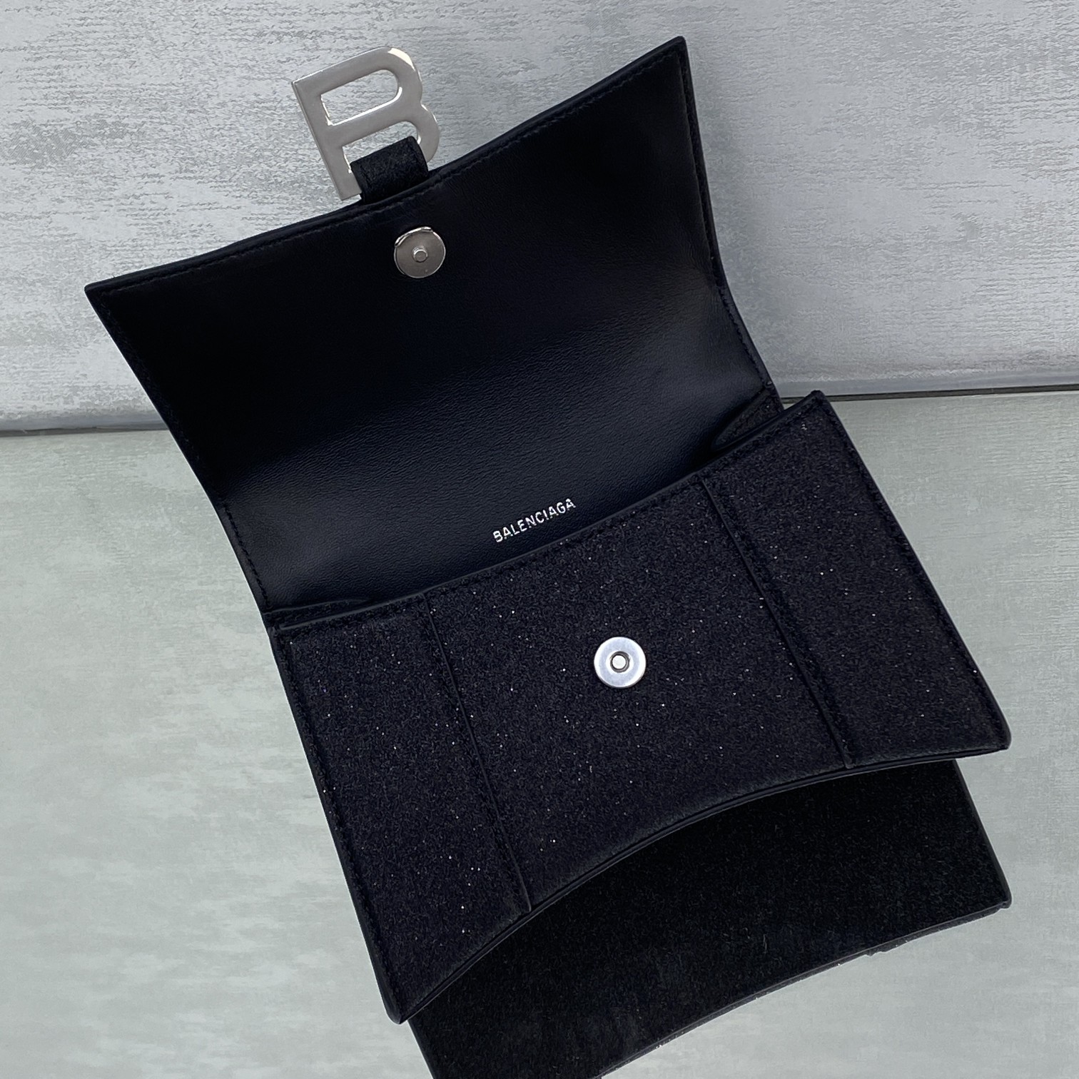 G*u*i&ba*len*cia*ga hourglass bag-19x8x21cm