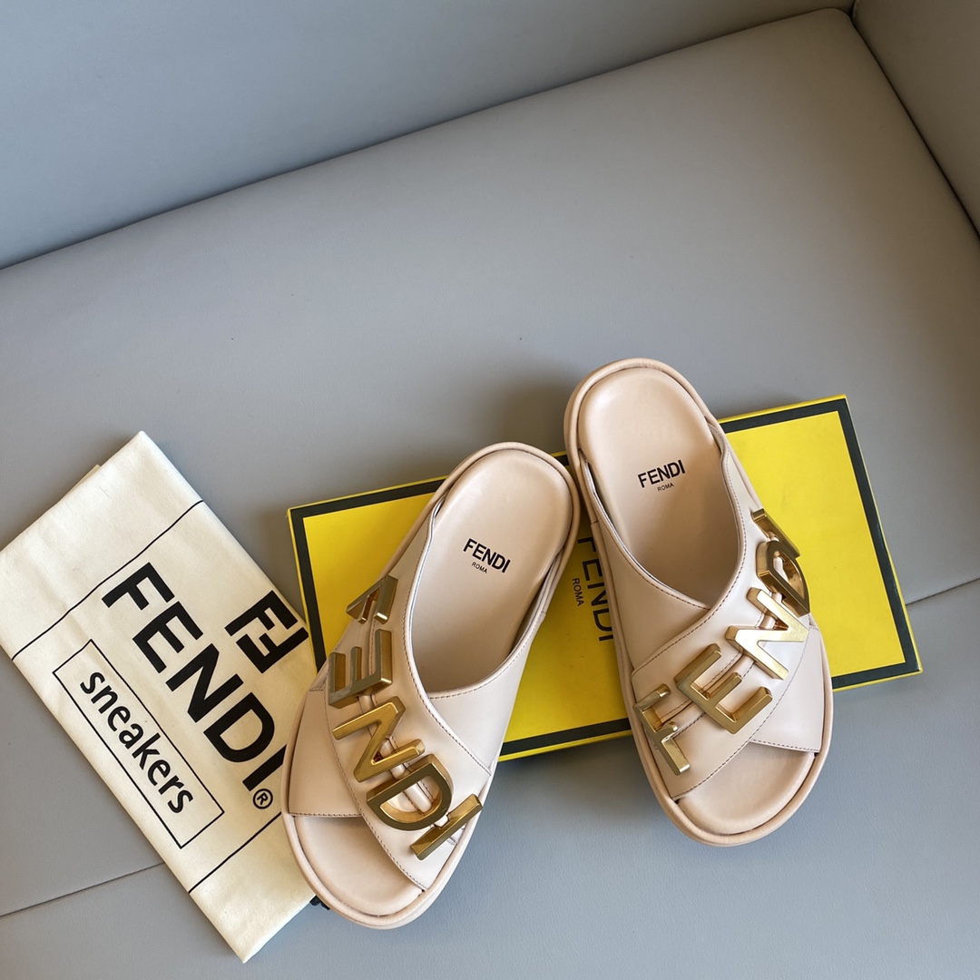 F**digraphy sandals(eu35-41)