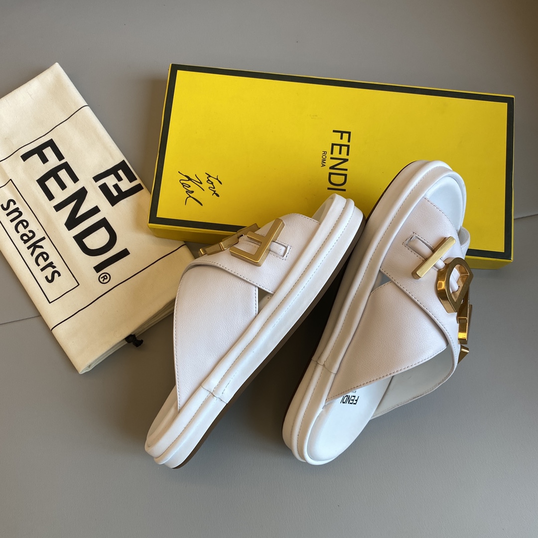 F**digraphy sandals(eu35-41)