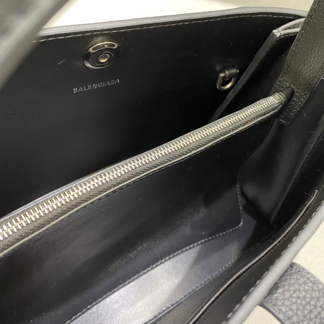 Ba*len*cia*ga small hourglass bag-25*26*11*18cm