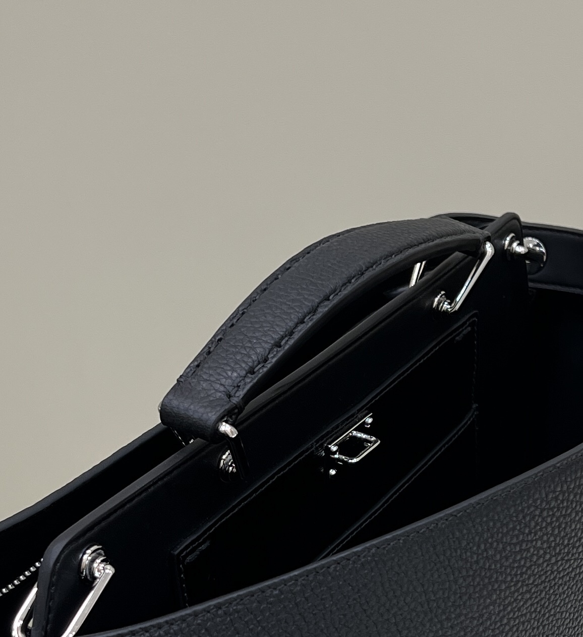 F**di peekaboo-41x13x29cm