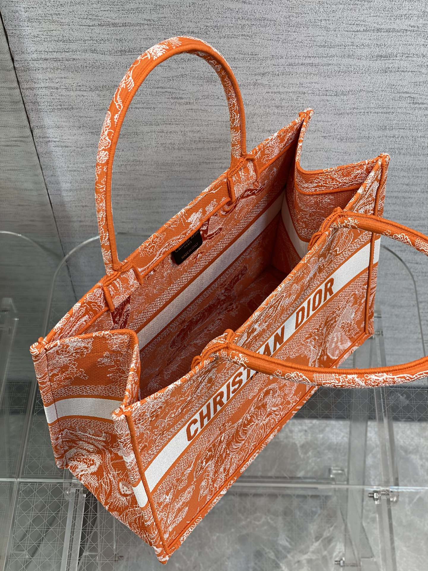 D*or small book tote-36.5cm