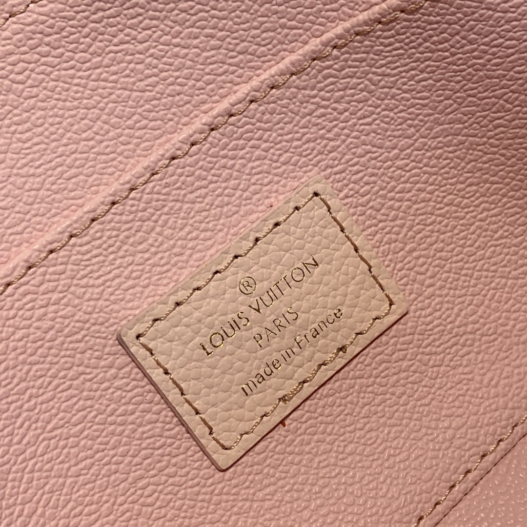 l0*is V*t0n cosmetic bag-19*12*6cm