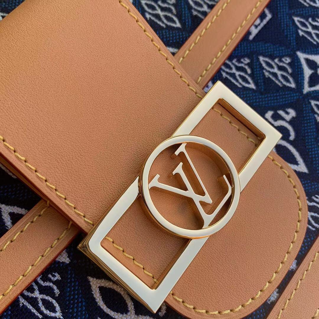 l0*is V*t0n since 1854 dauphine-25*17*10.5cm