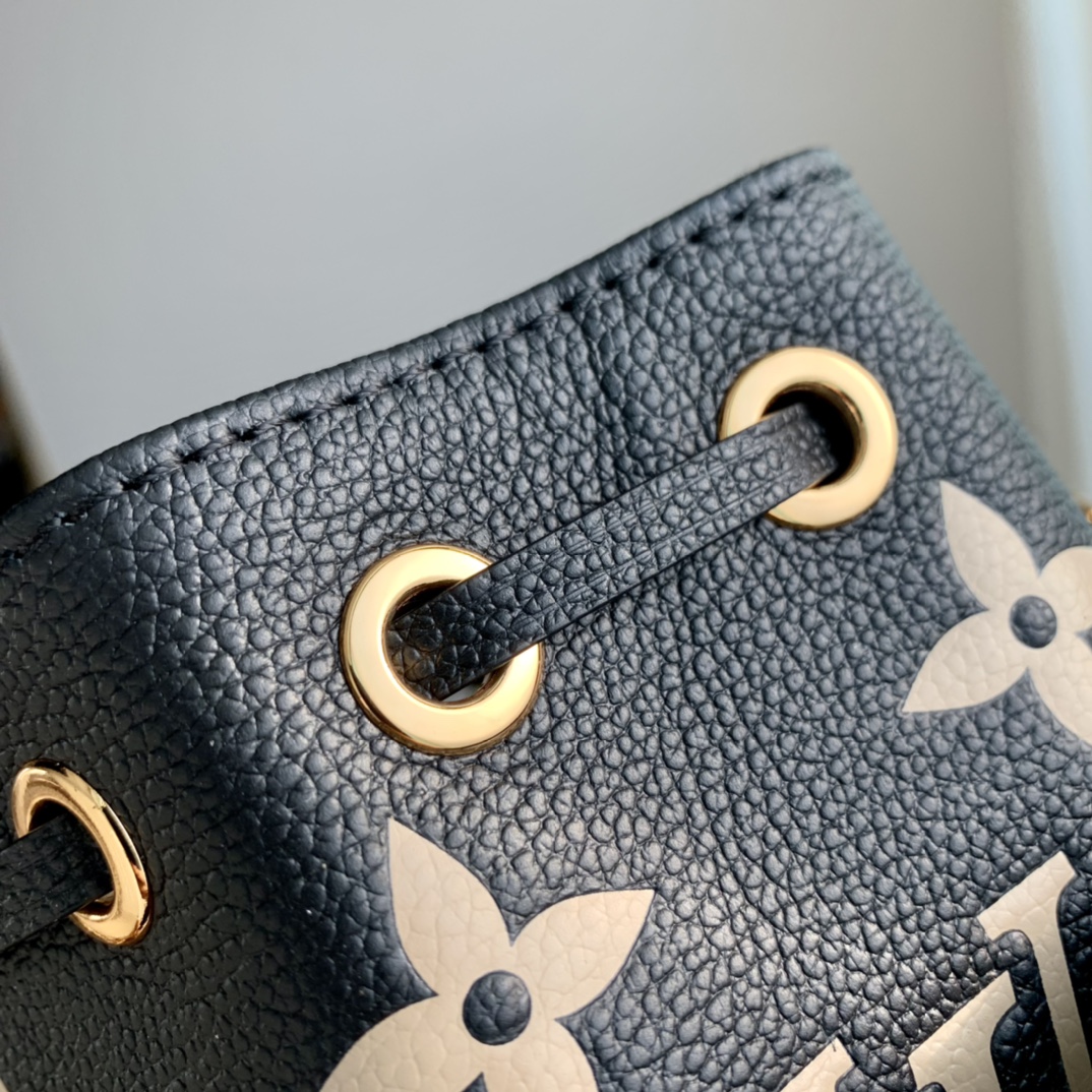 l0*is V*t0n nano noé-13*16*10cm