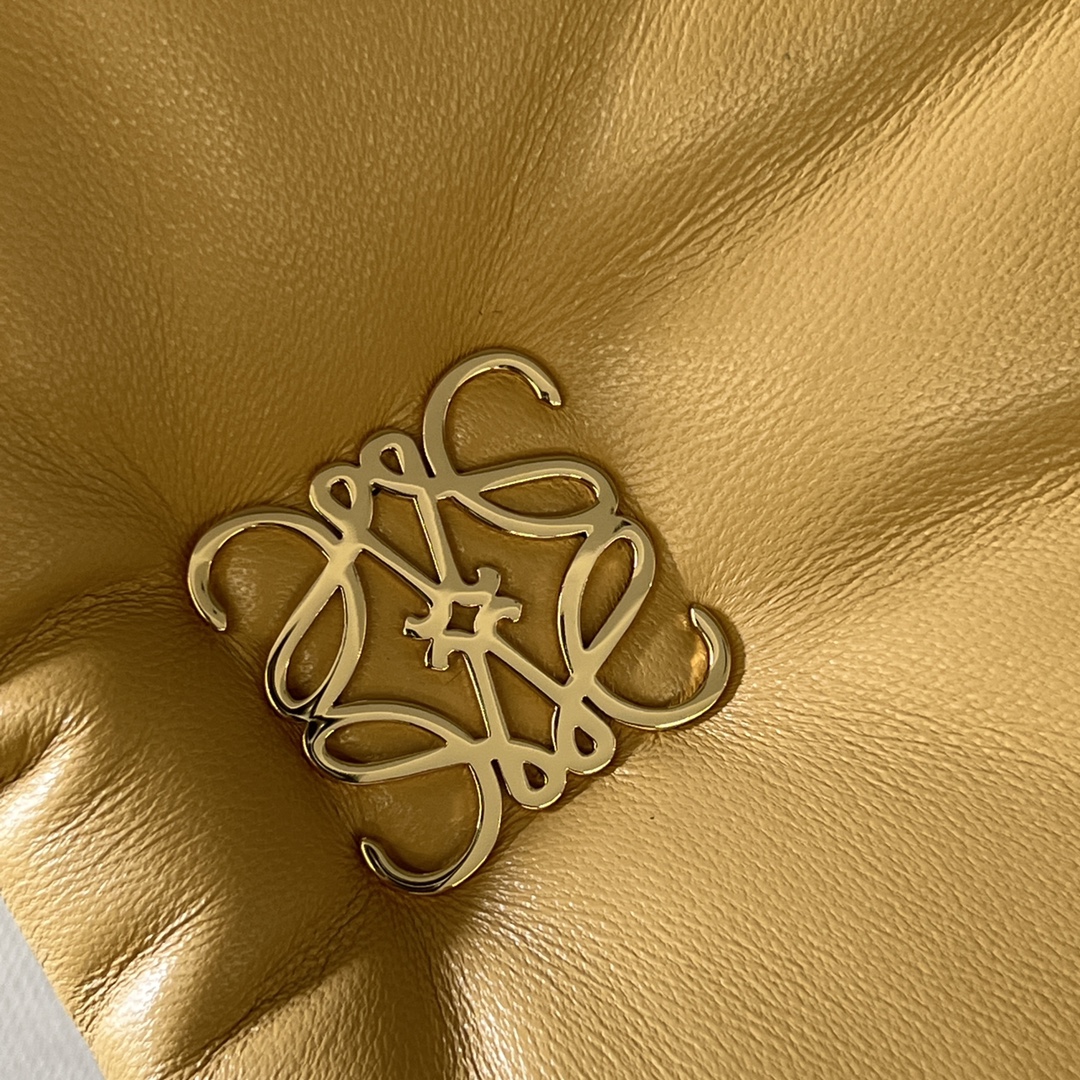 L0ew* puffer goya bag-23*13*6cm