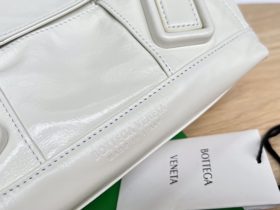 bo*te*ga Ve*ne*ta arco bag-23x21x9cm