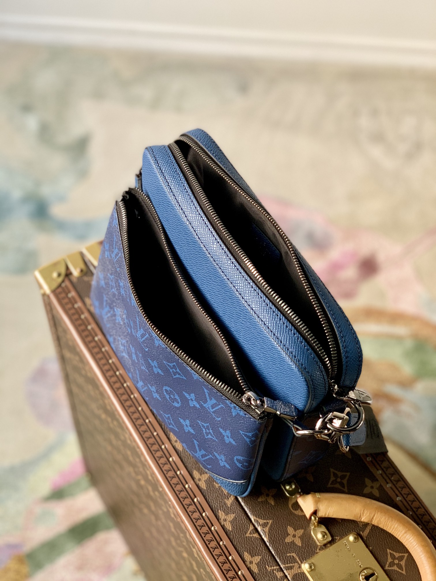 l0*is V*t0n messenger bag-m69443-25*18*7cm