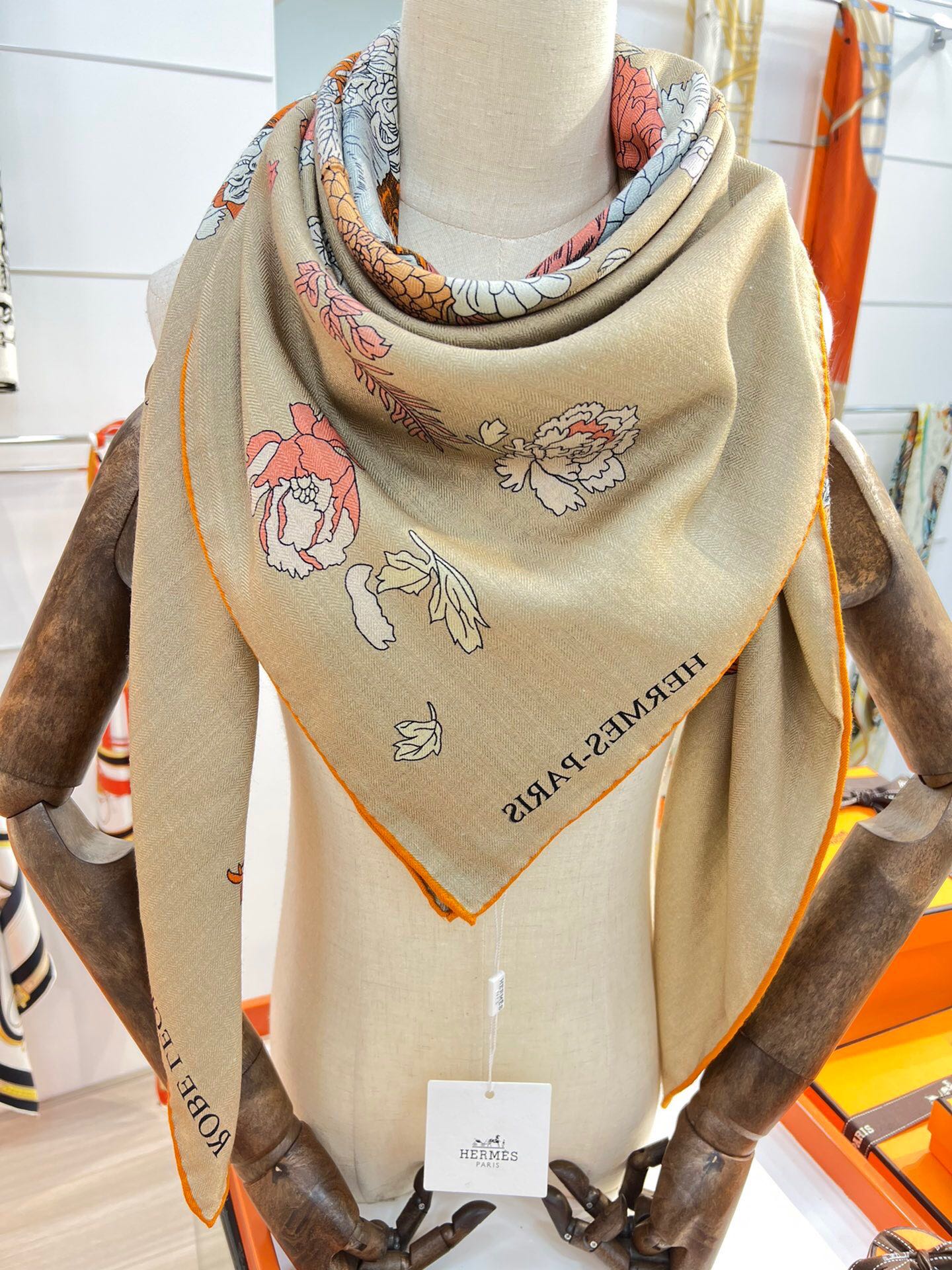 H**mes shawls-140*140cm