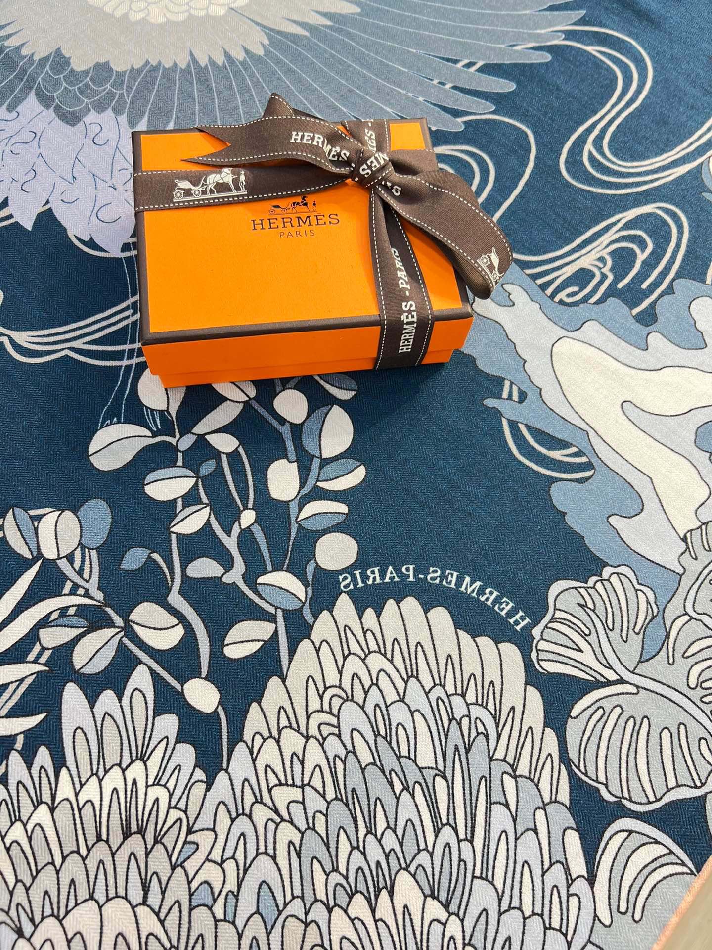 H**mes shawls-140*140cm