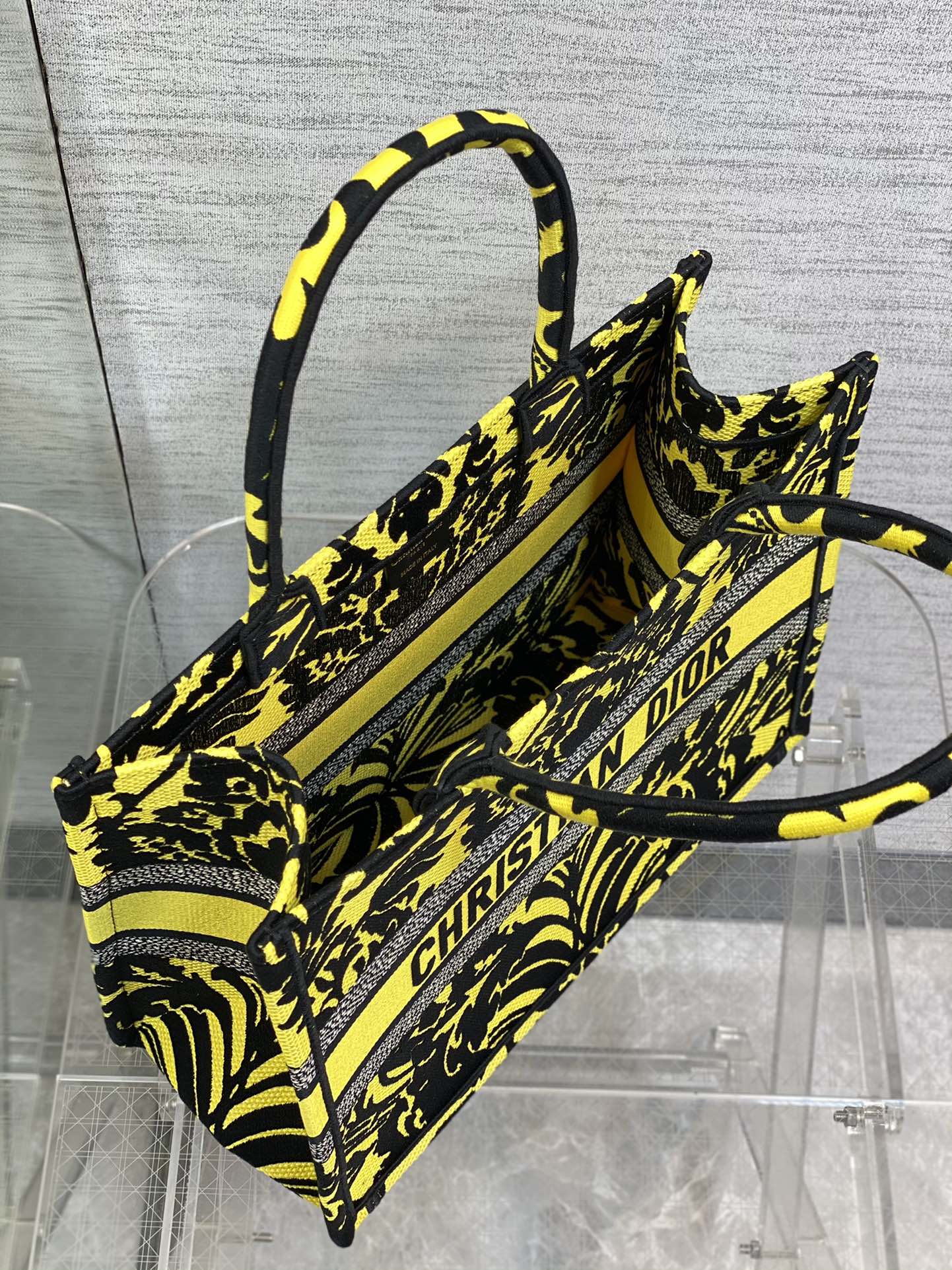 D*or small book tote-36*18*28cm