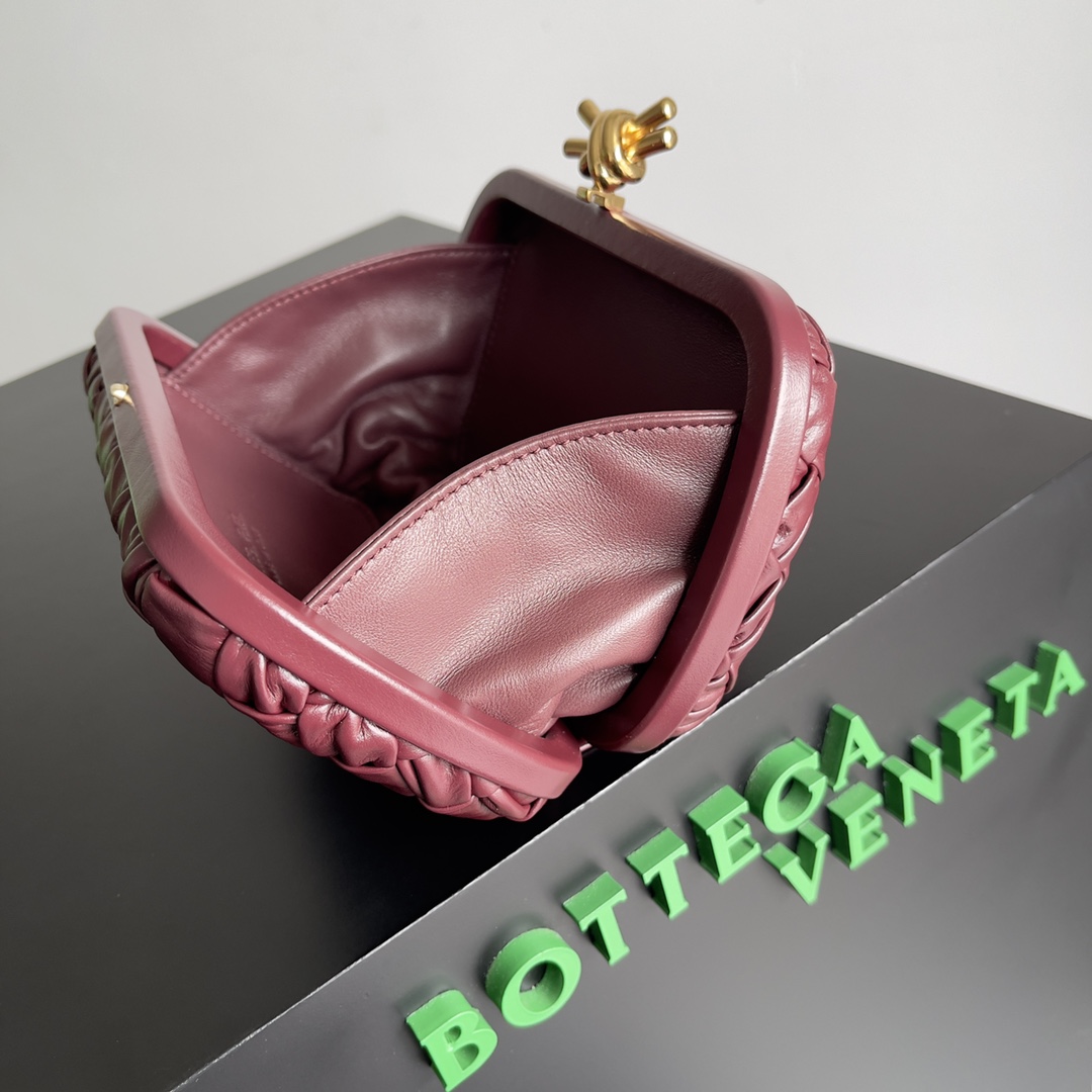 bo*te*ga Ve*ne*ta knot pouch-20.5*6*12.5cm