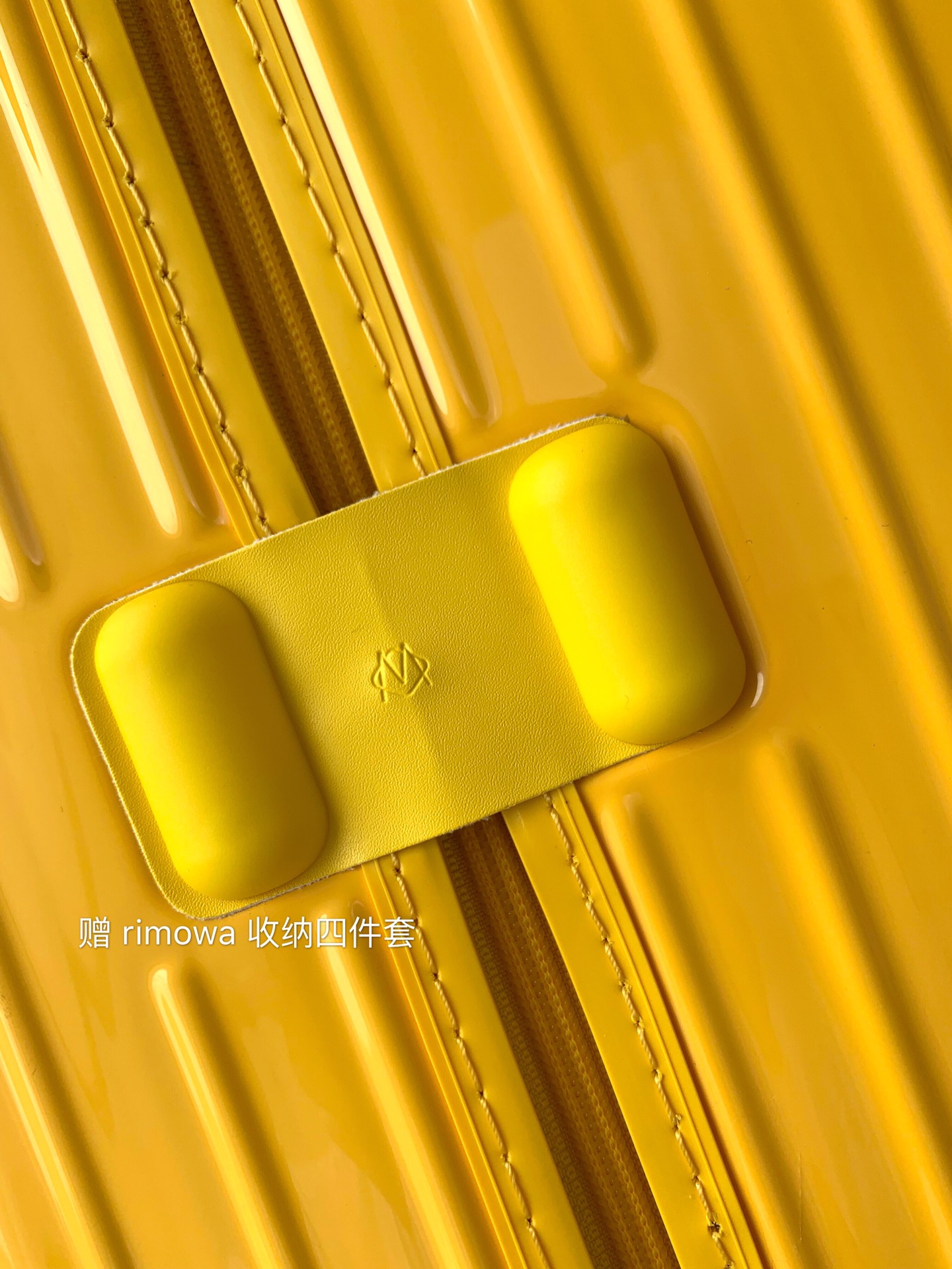 r1m0wa essential ttrunk plus lU*gage-‭29&31inch