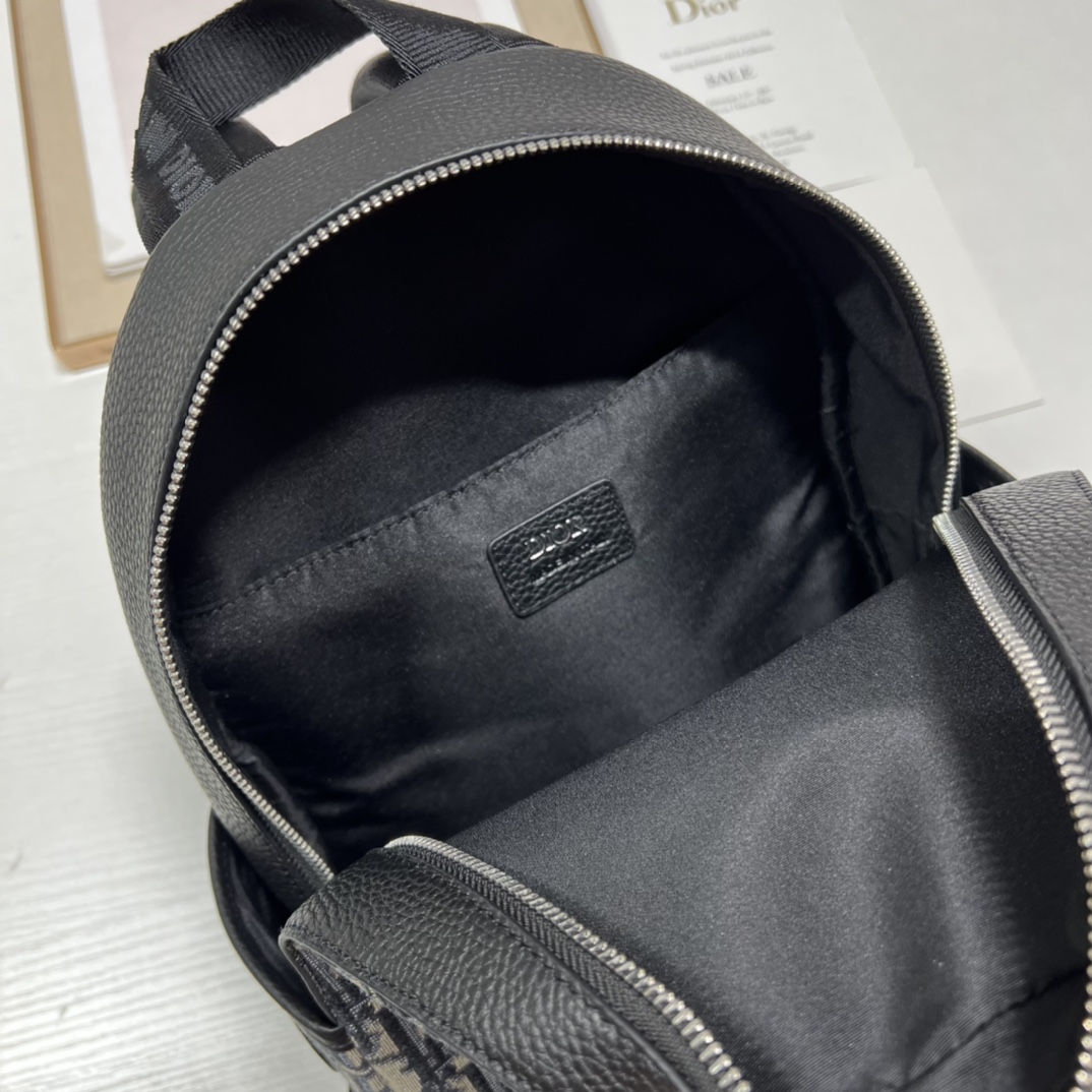 D*or oblique explorer backpack-23.5×11×32cm