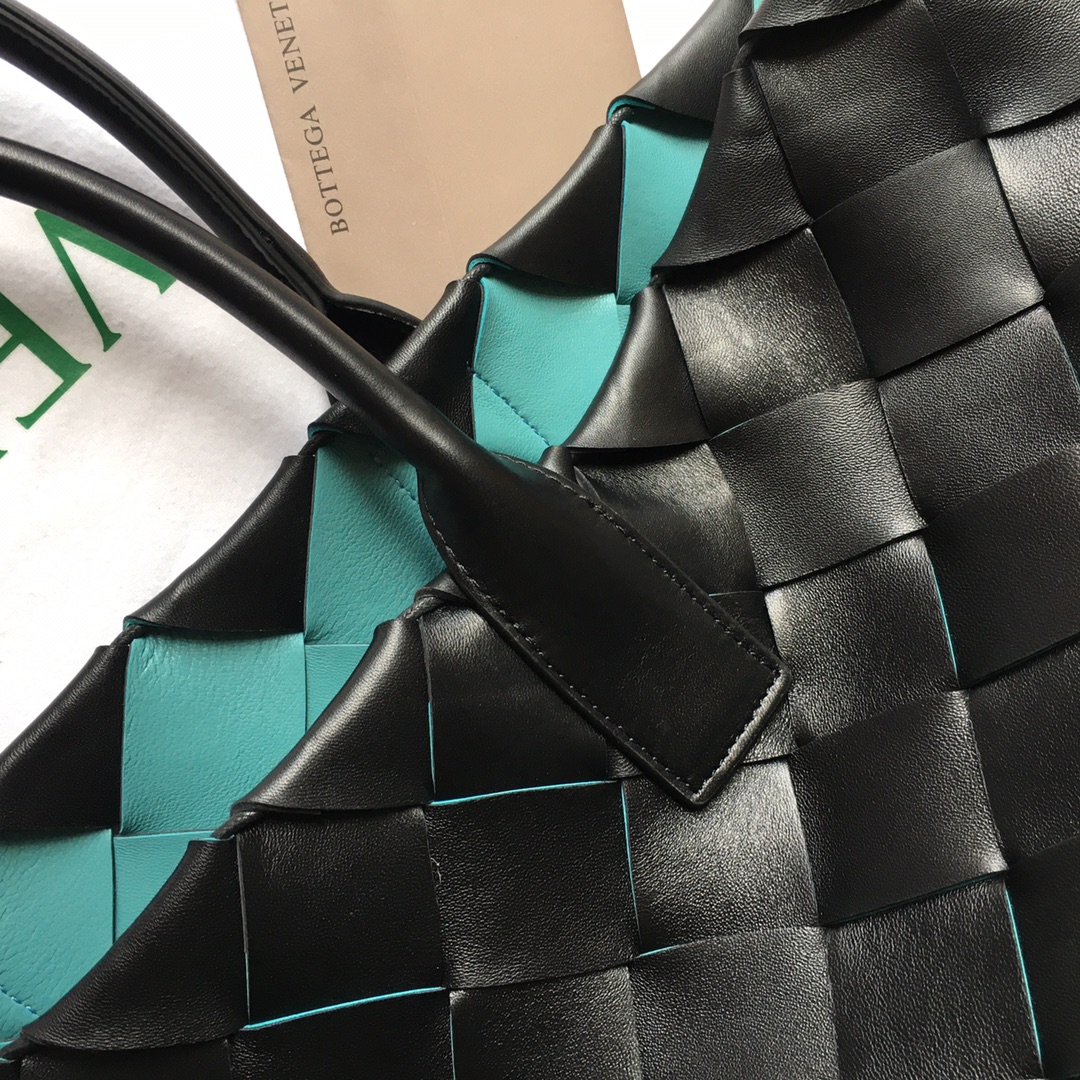 bo*te*ga Ve*ne*tatote-41*26cm